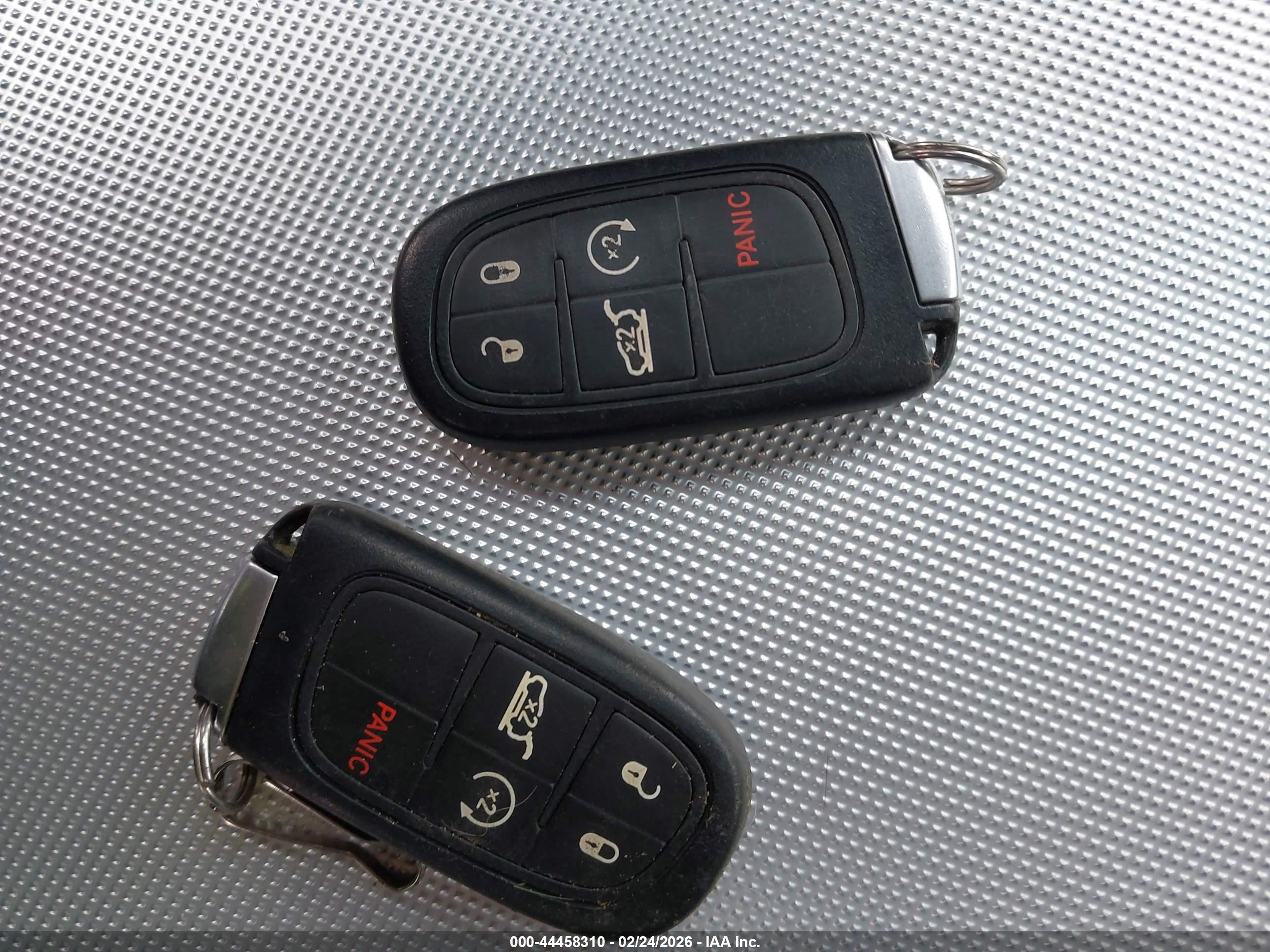 JEEP CHEROKEE image 11