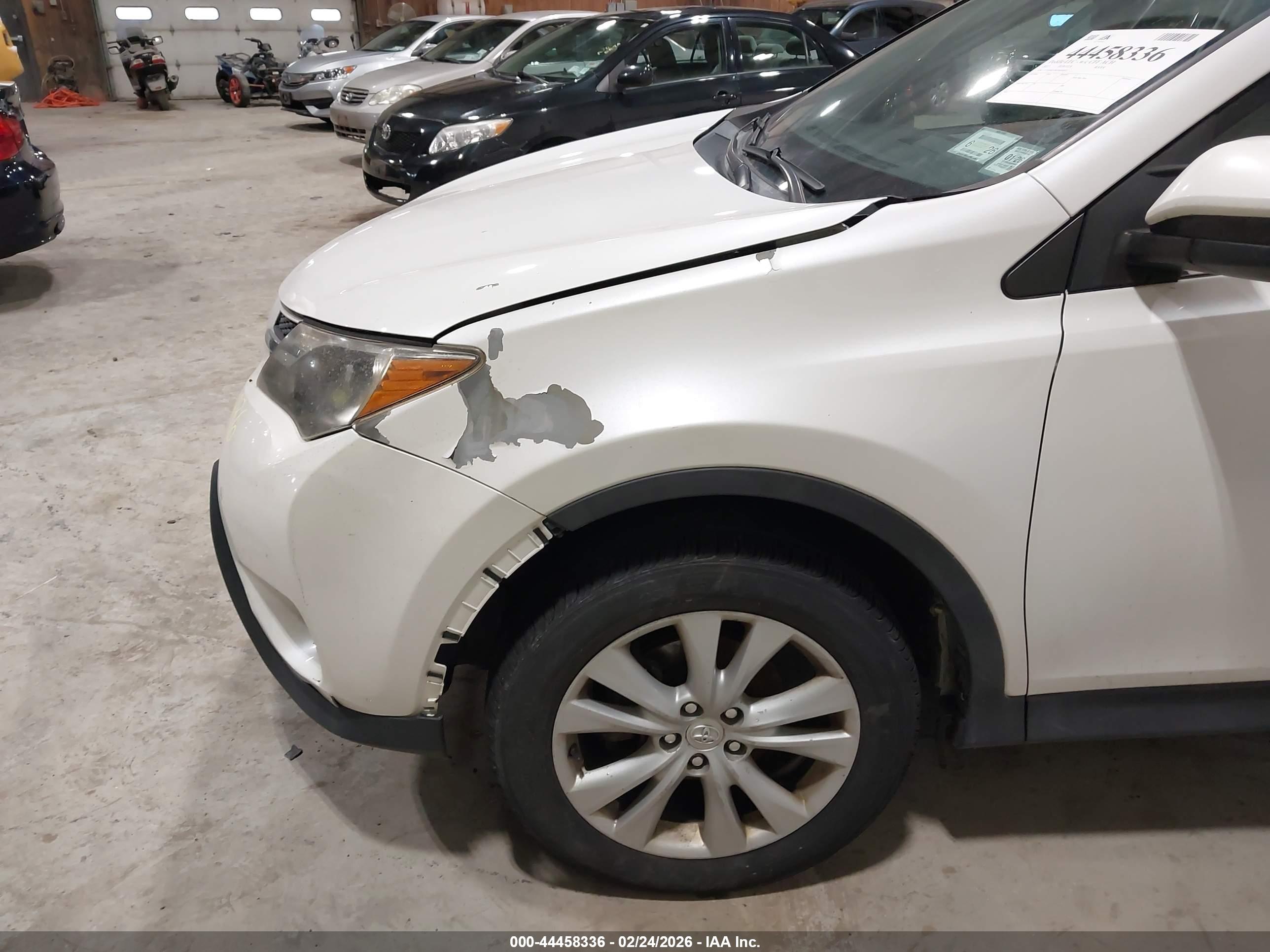 TOYOTA RAV4 image 6