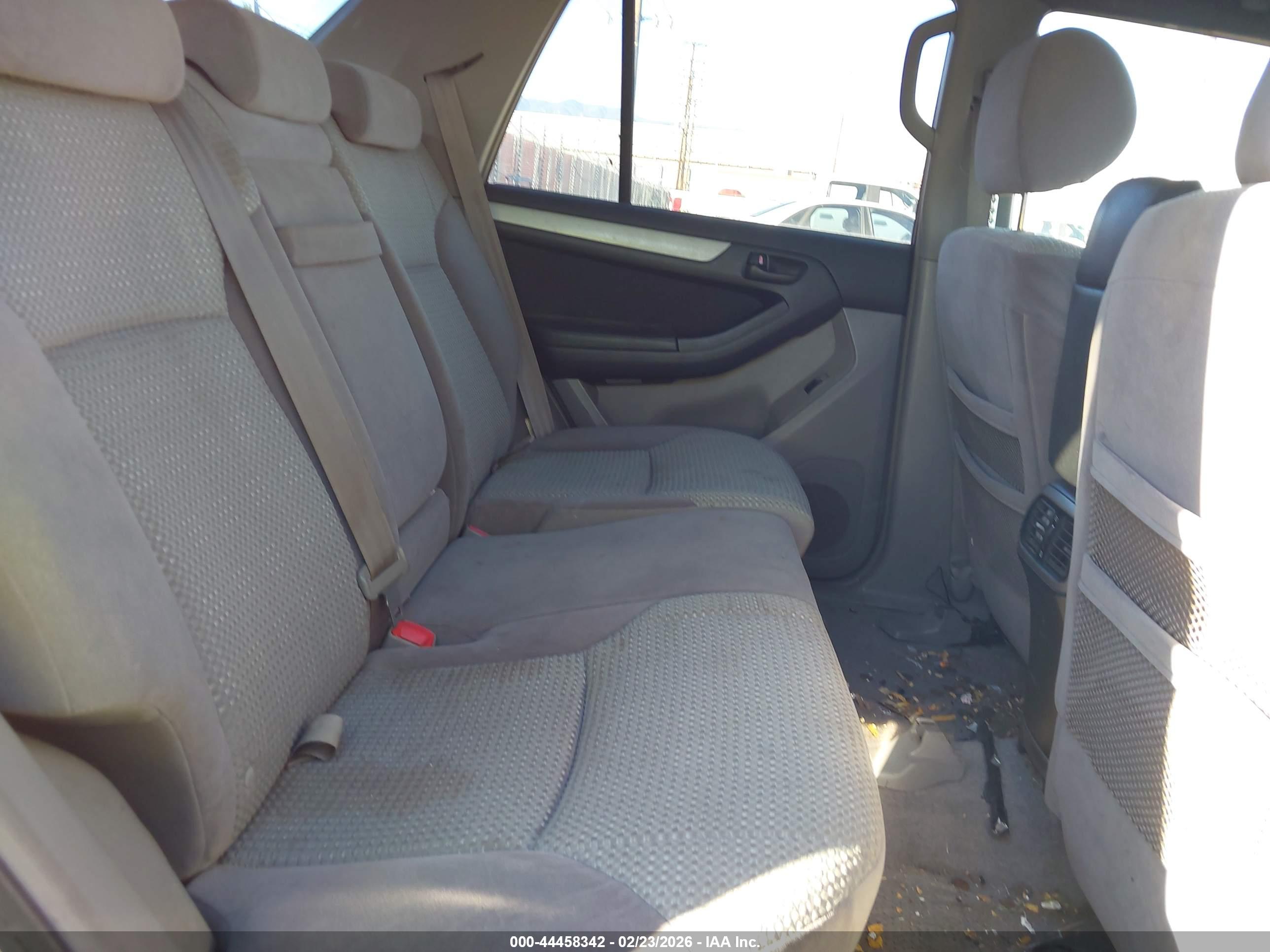 TOYOTA 4RUNNER image 8