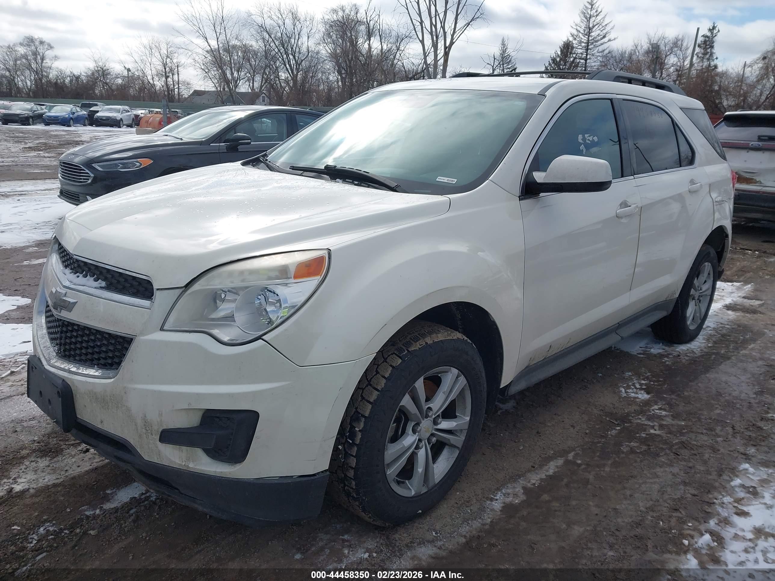 CHEVROLET EQUINOX image 2