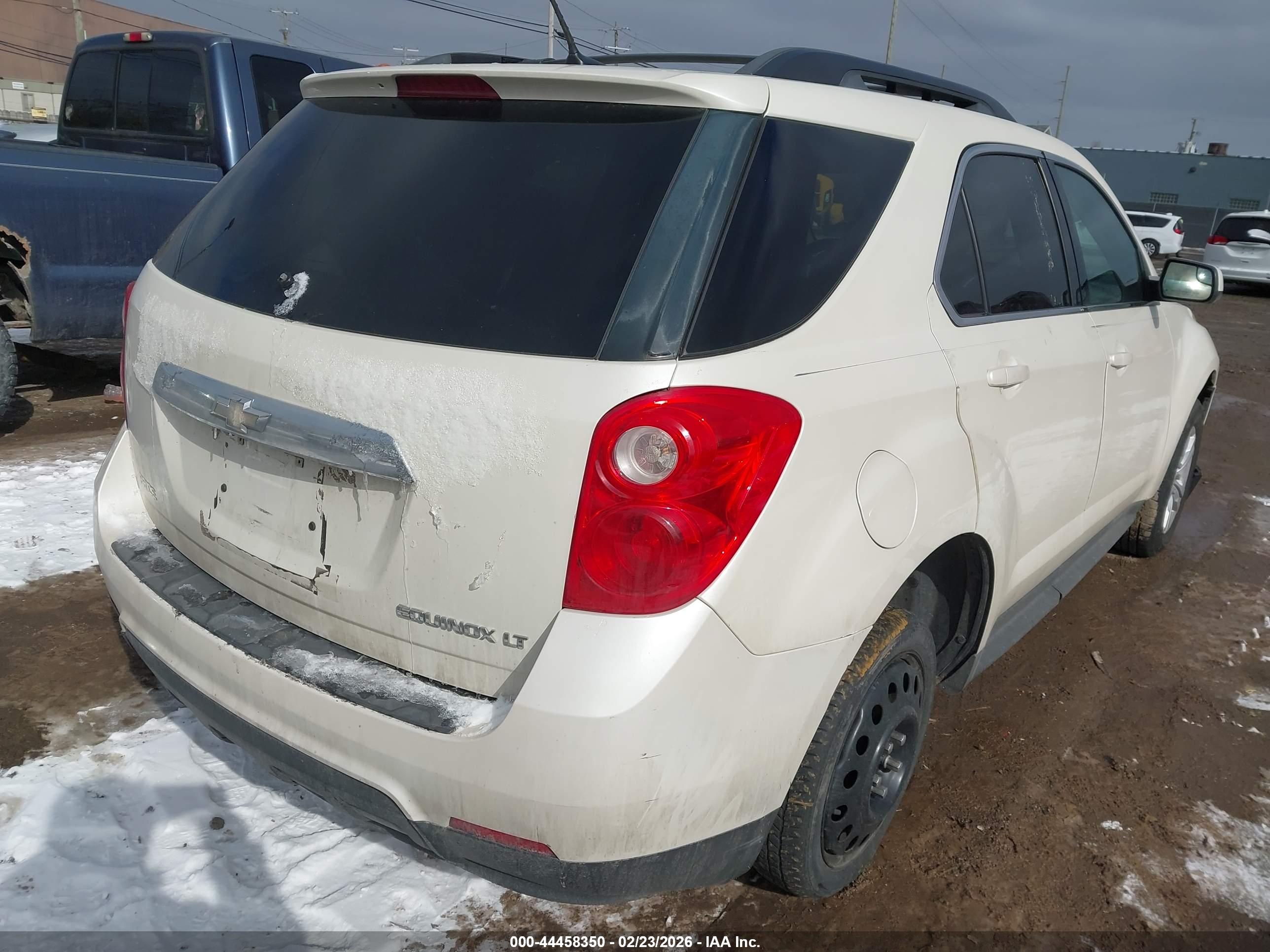 CHEVROLET EQUINOX image 4