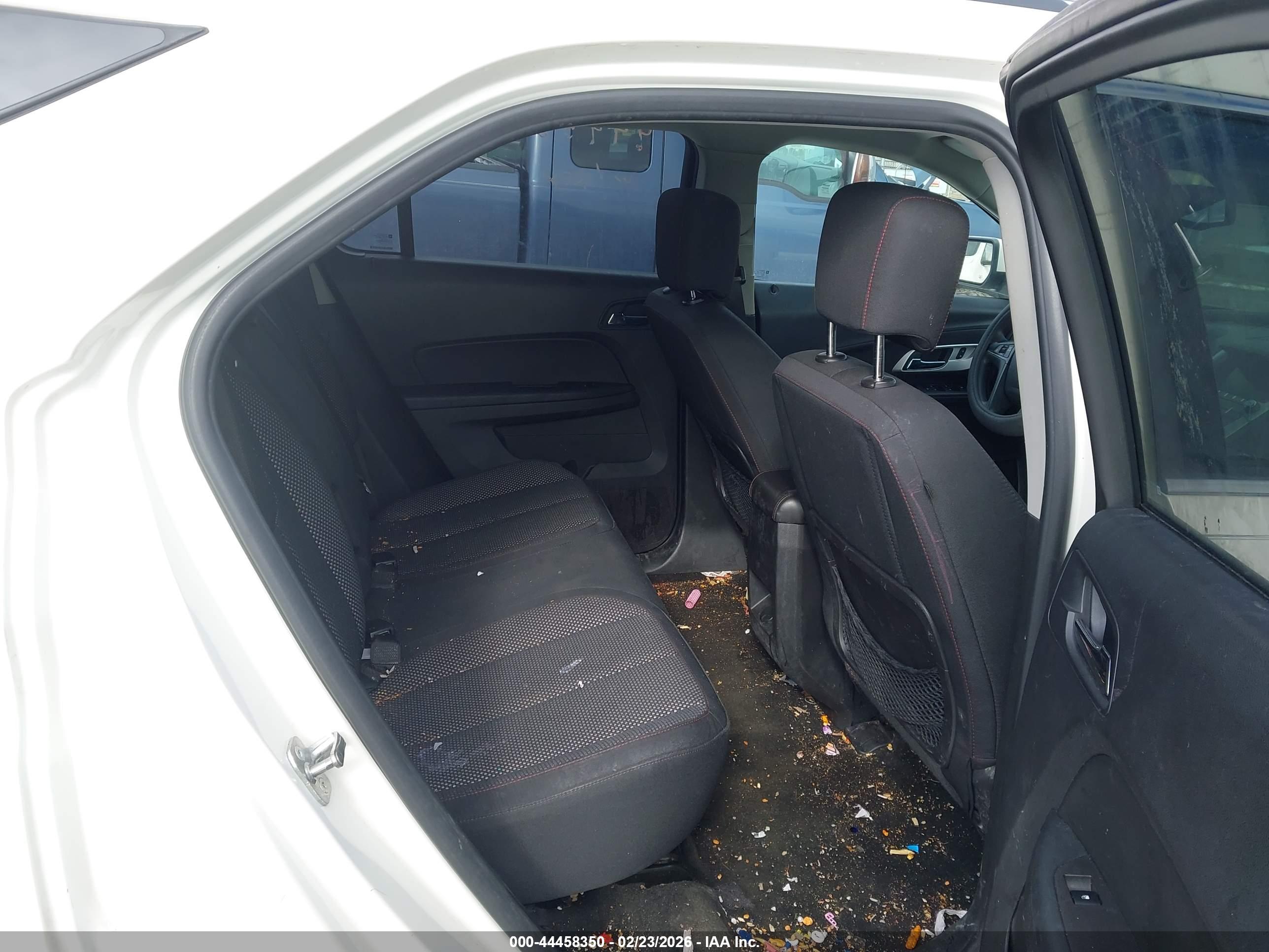 CHEVROLET EQUINOX image 8
