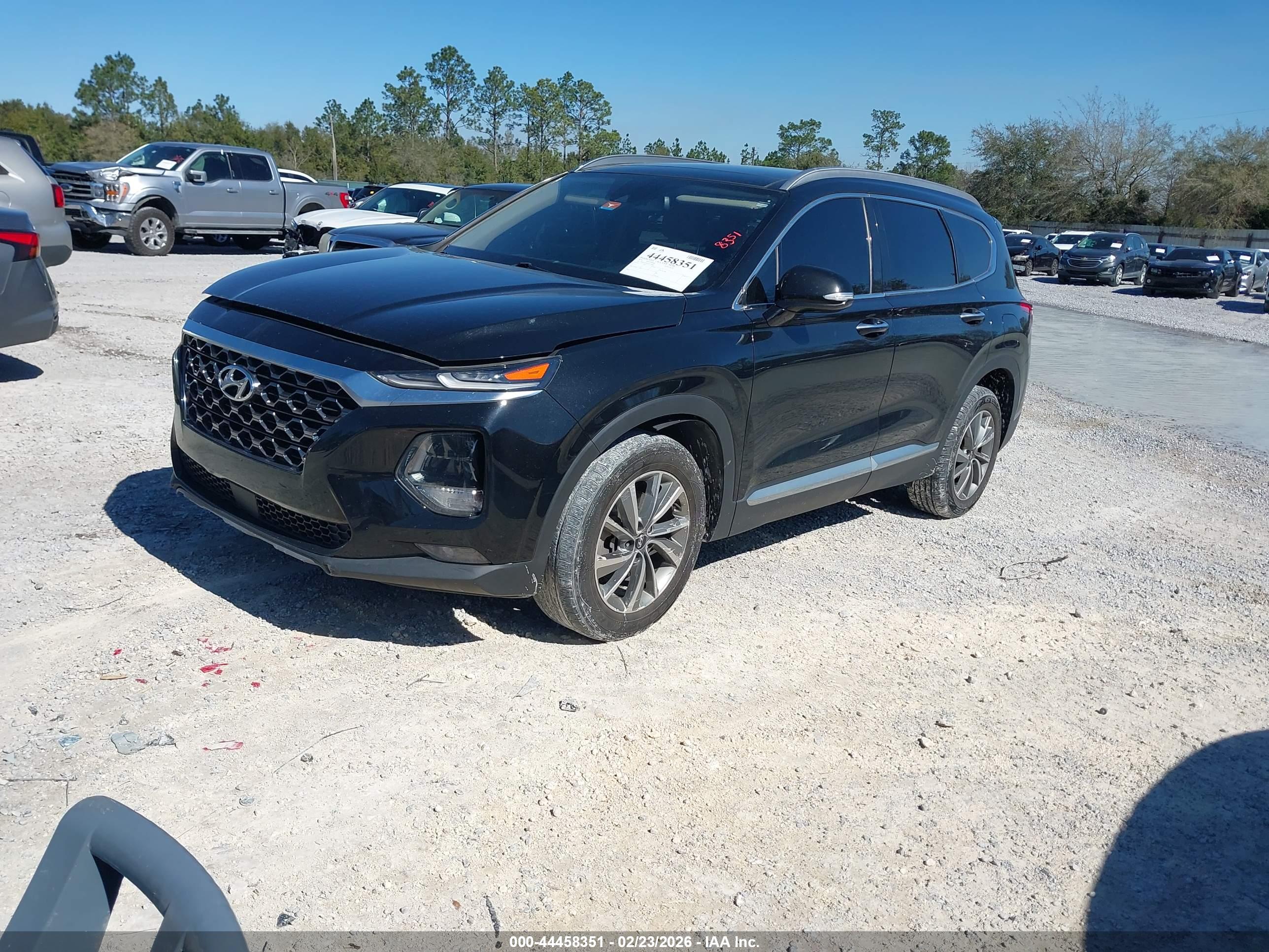 HYUNDAI SANTA image 2