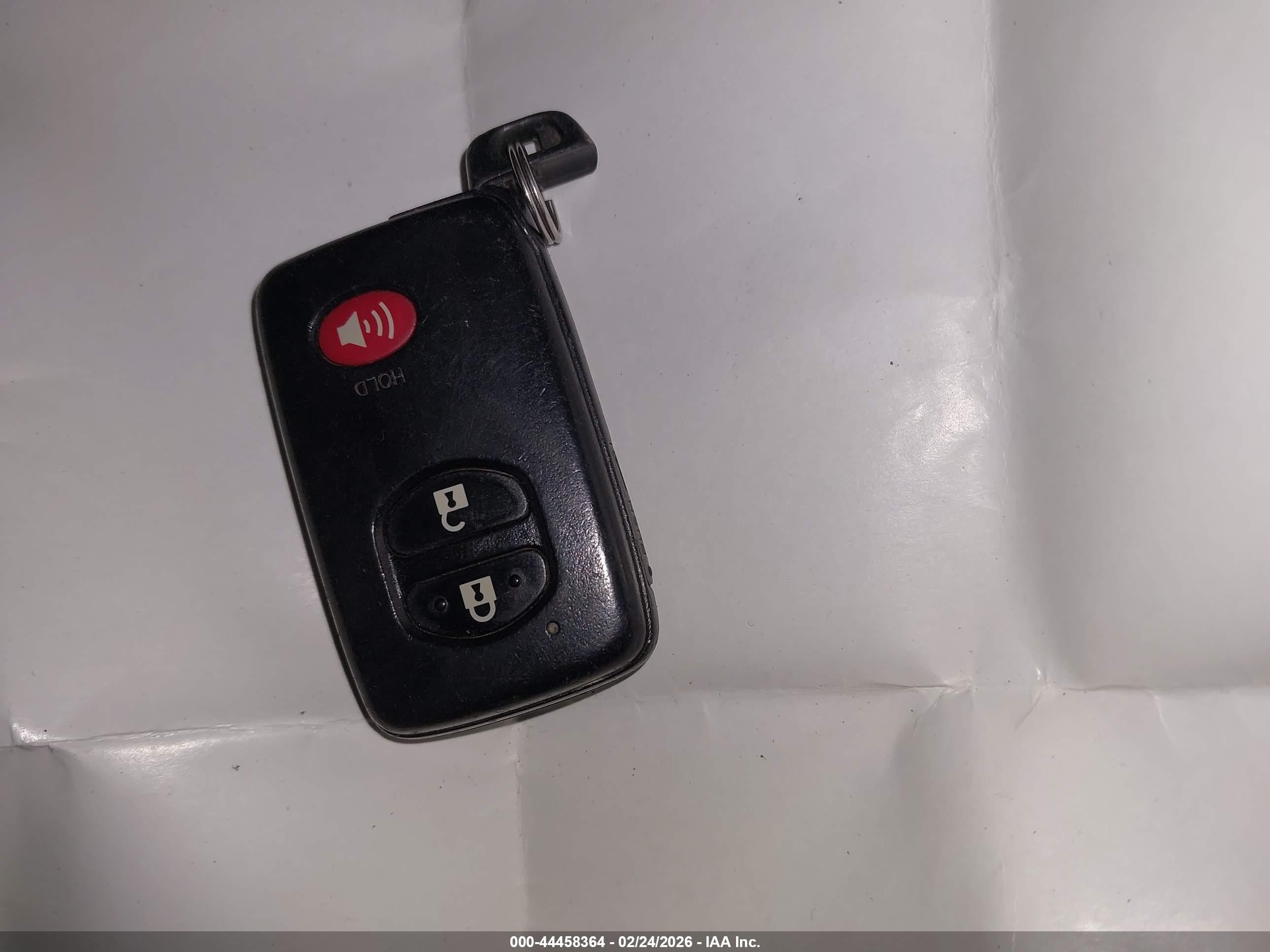 TOYOTA PRIUS image 11