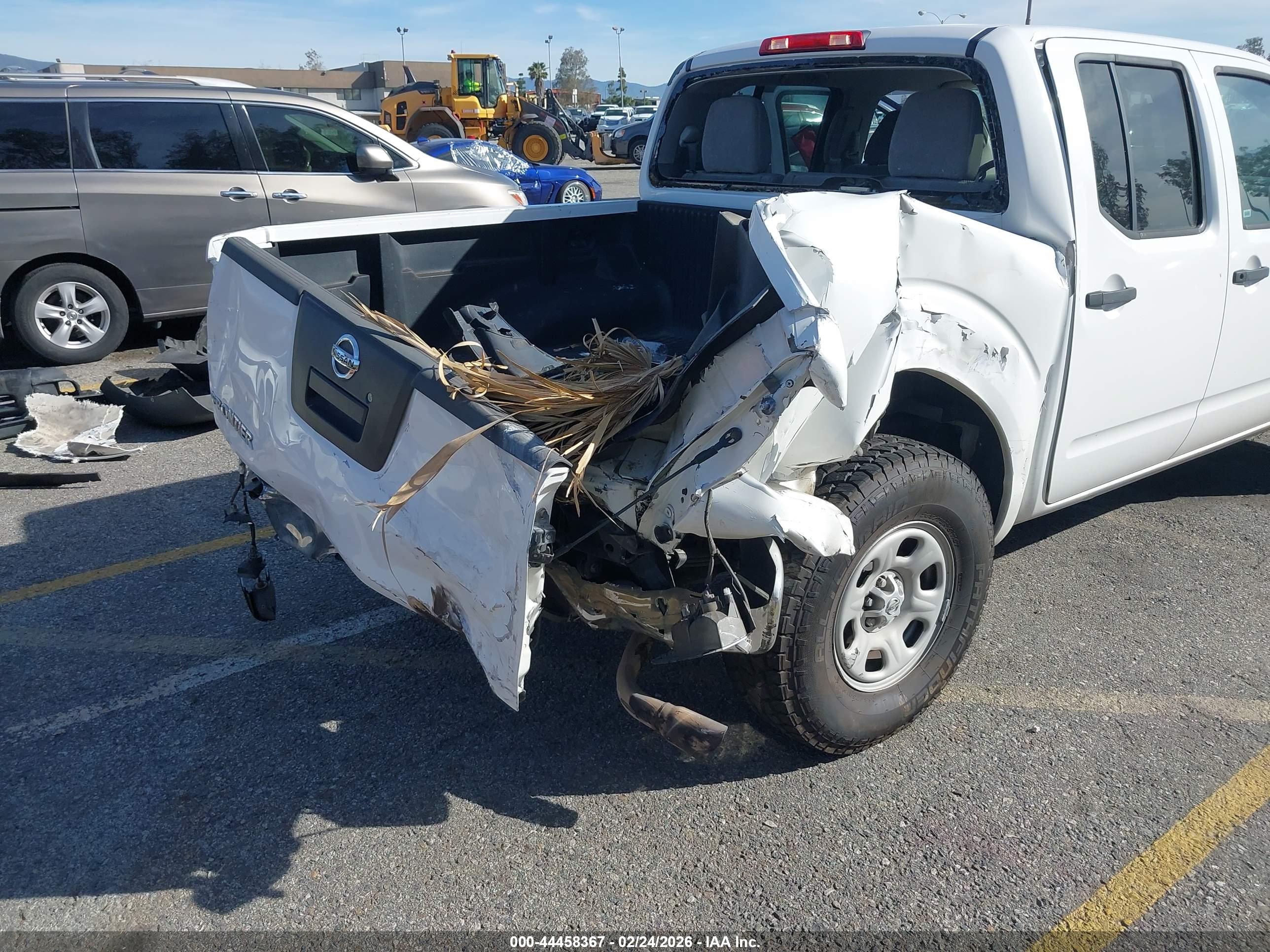 NISSAN FRONTIER image 6