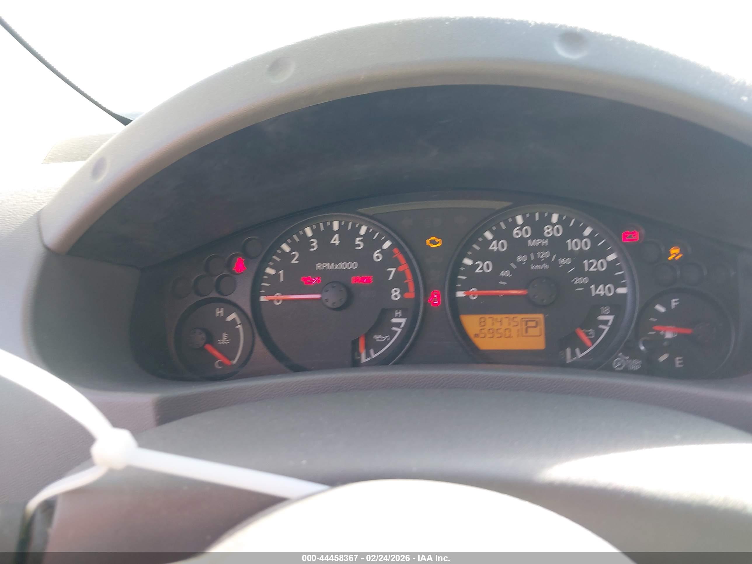 NISSAN FRONTIER image 7