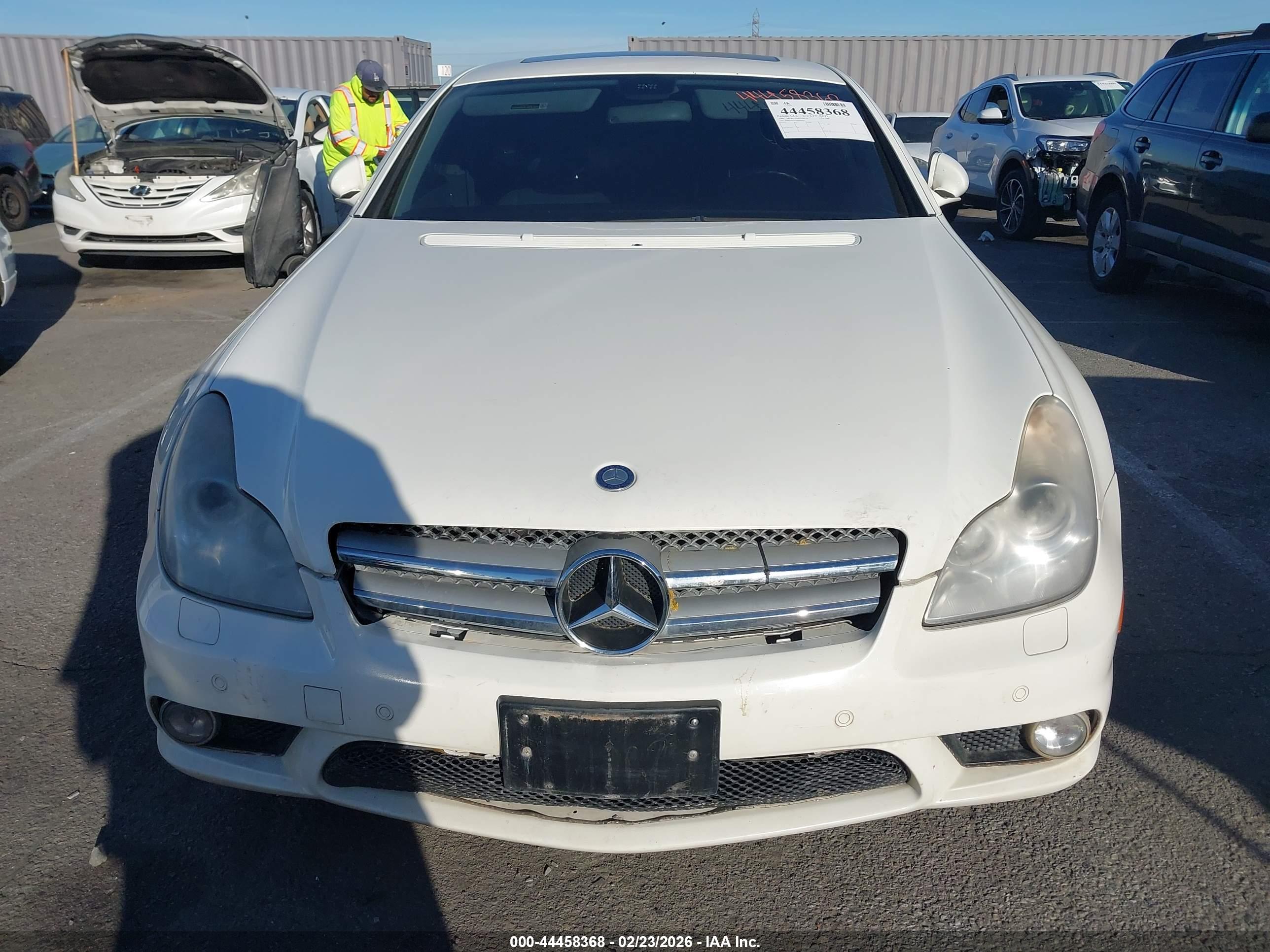 MERCEDES-BENZ CLS image 6