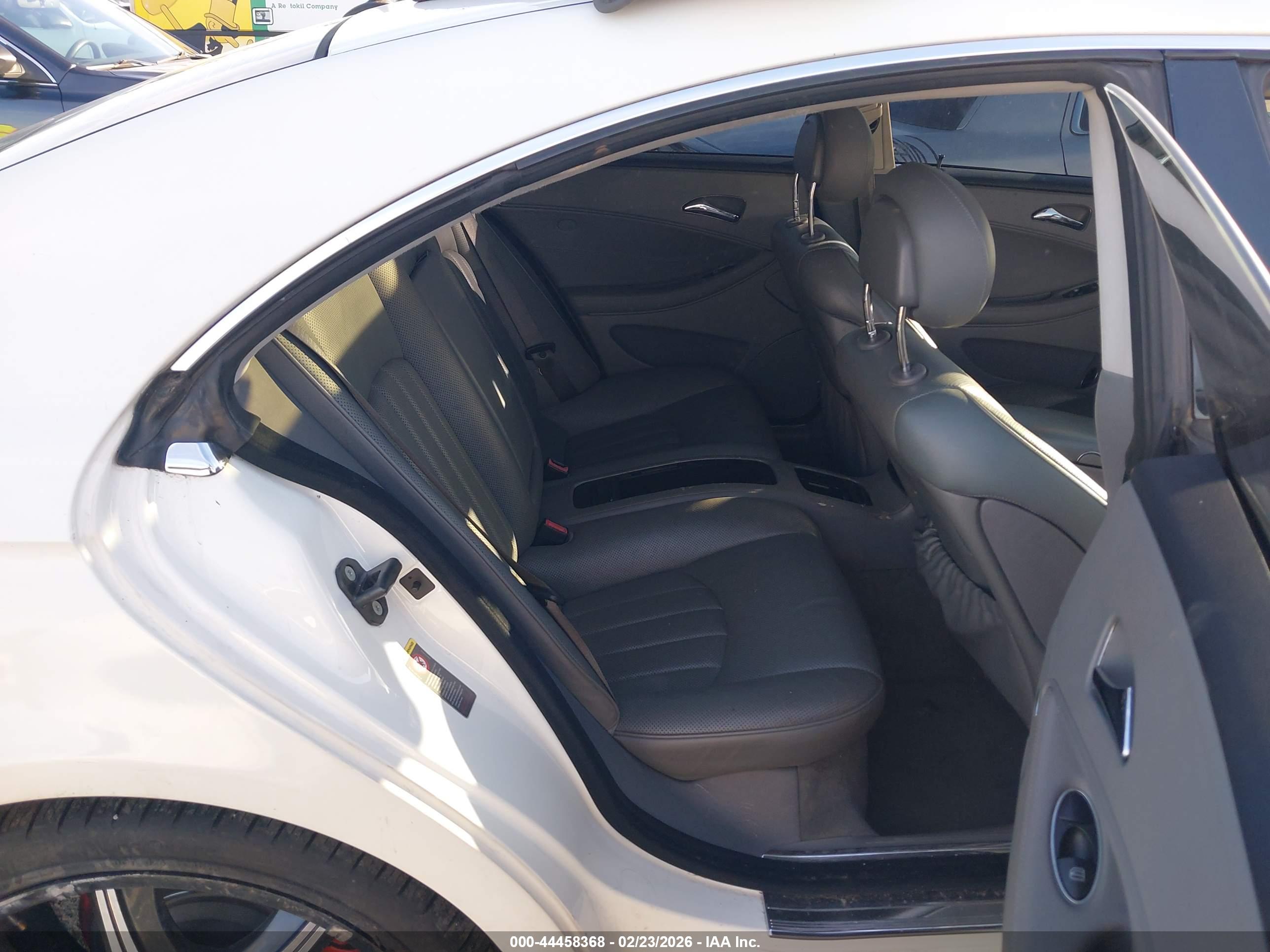 MERCEDES-BENZ CLS image 8