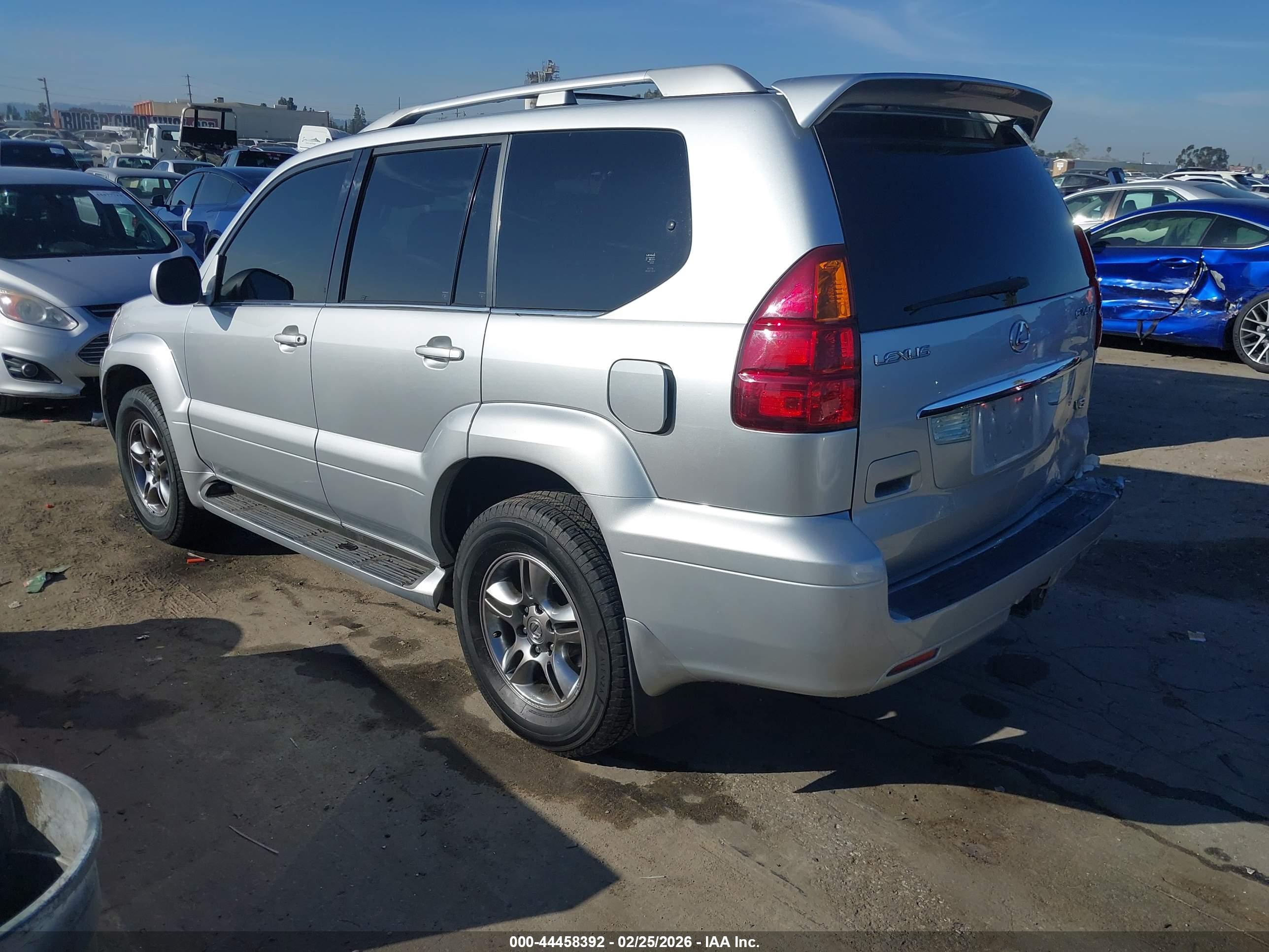 LEXUS GX image 3