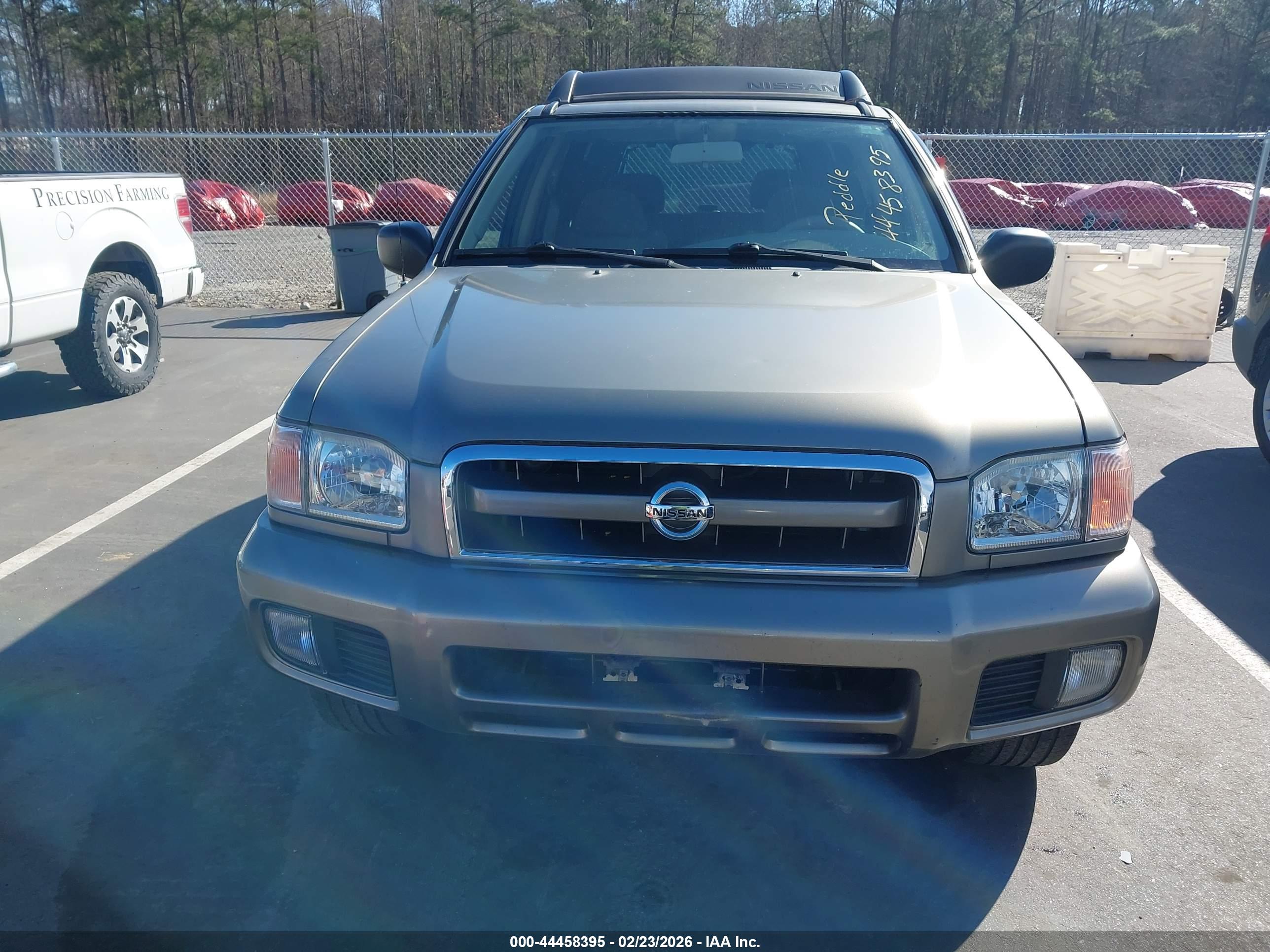 NISSAN PATHFINDER image 6