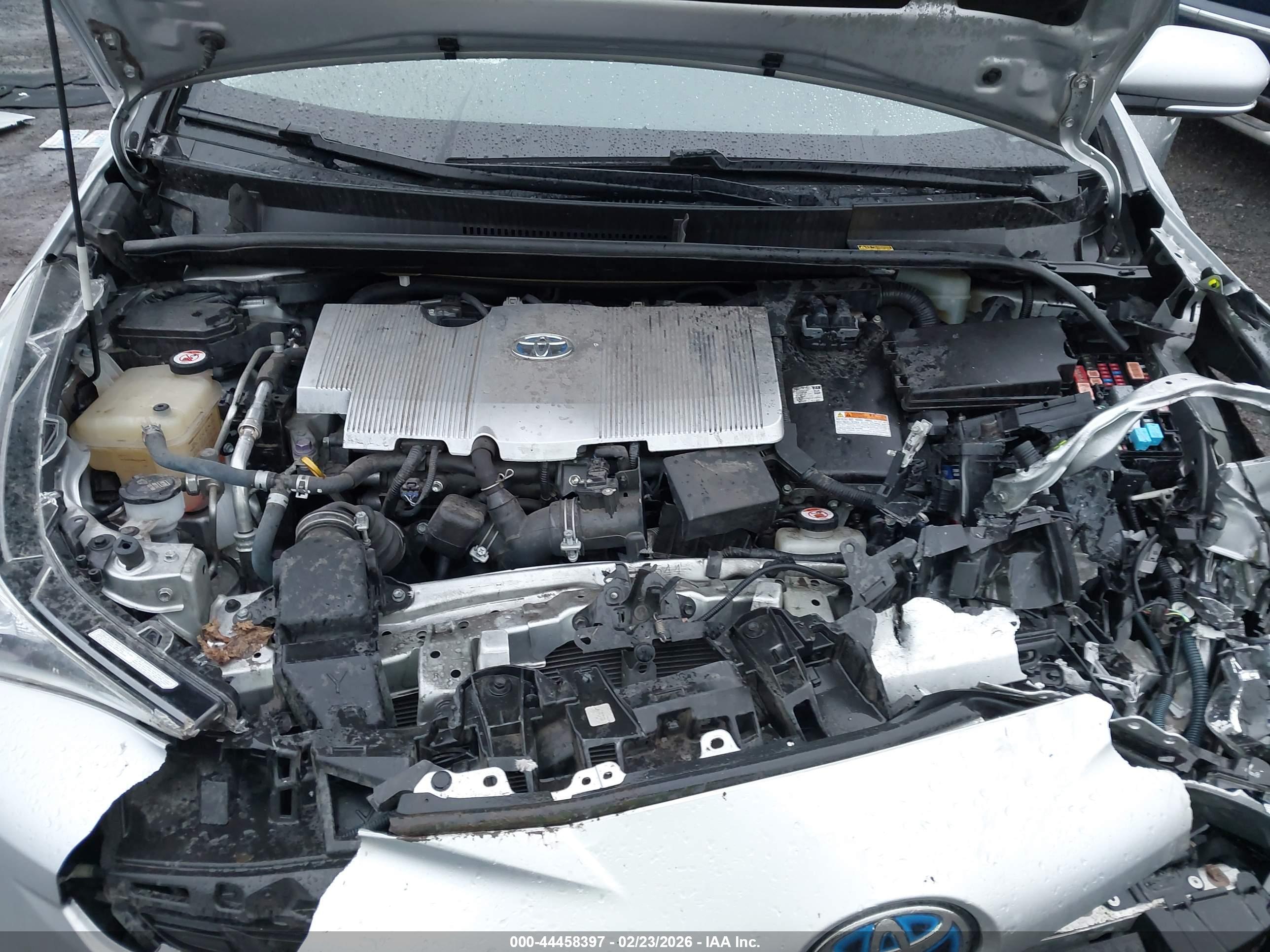 TOYOTA PRIUS image 10