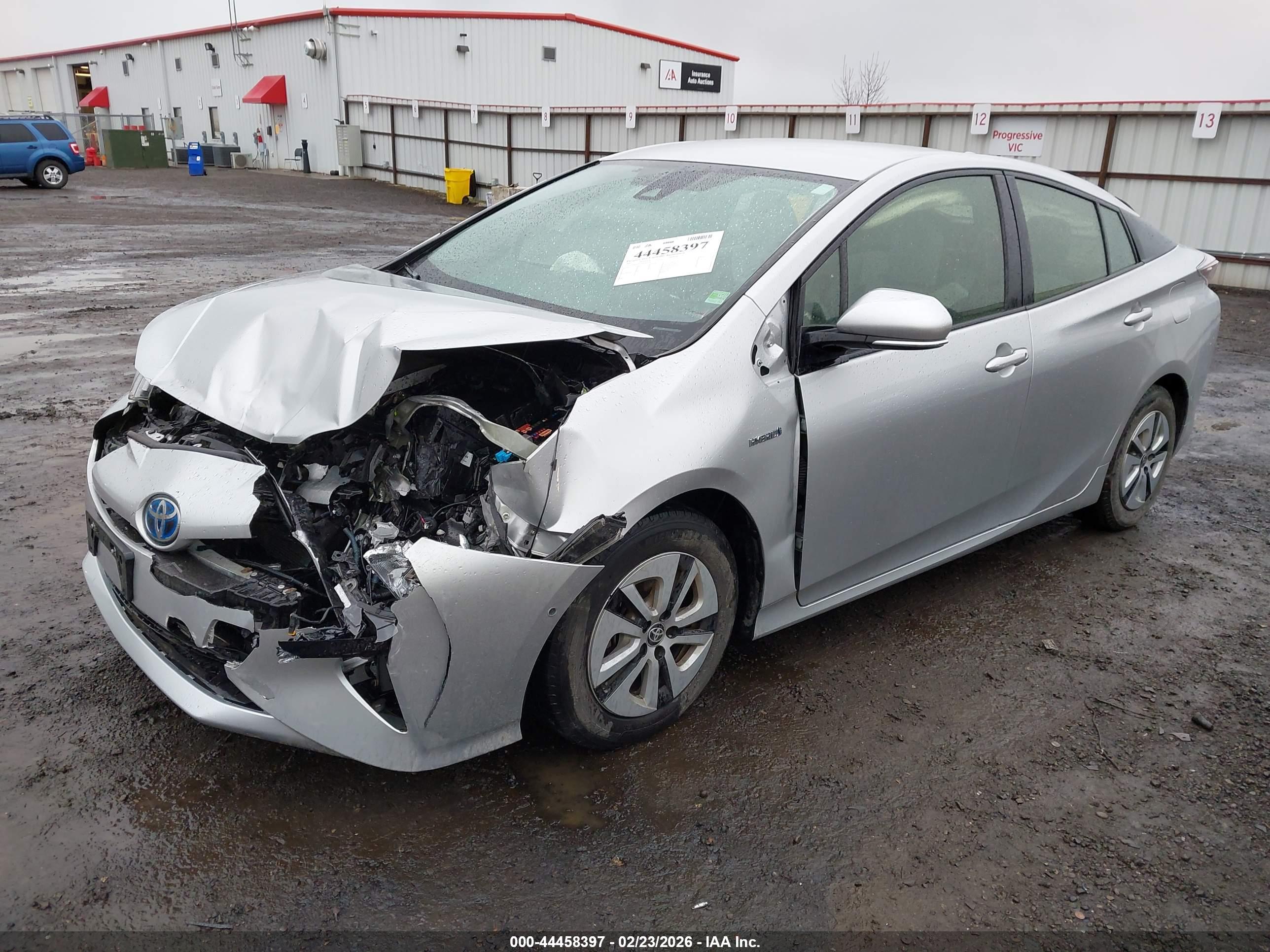 TOYOTA PRIUS image 2
