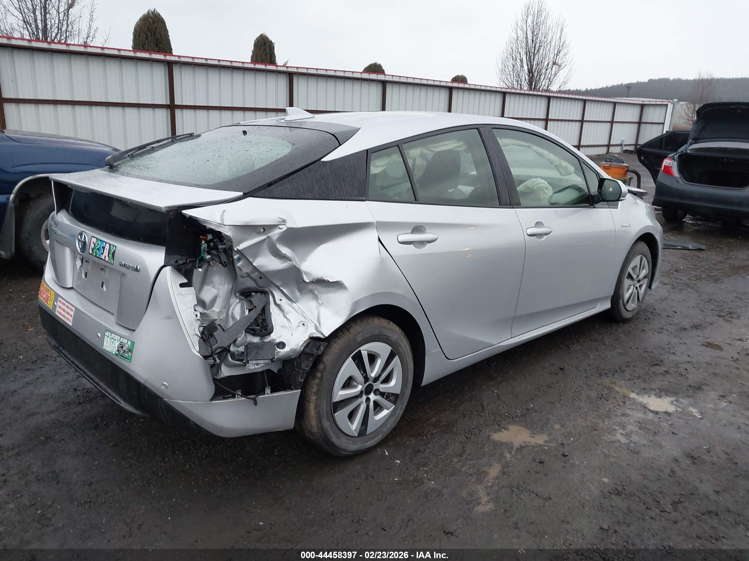 TOYOTA PRIUS image 4