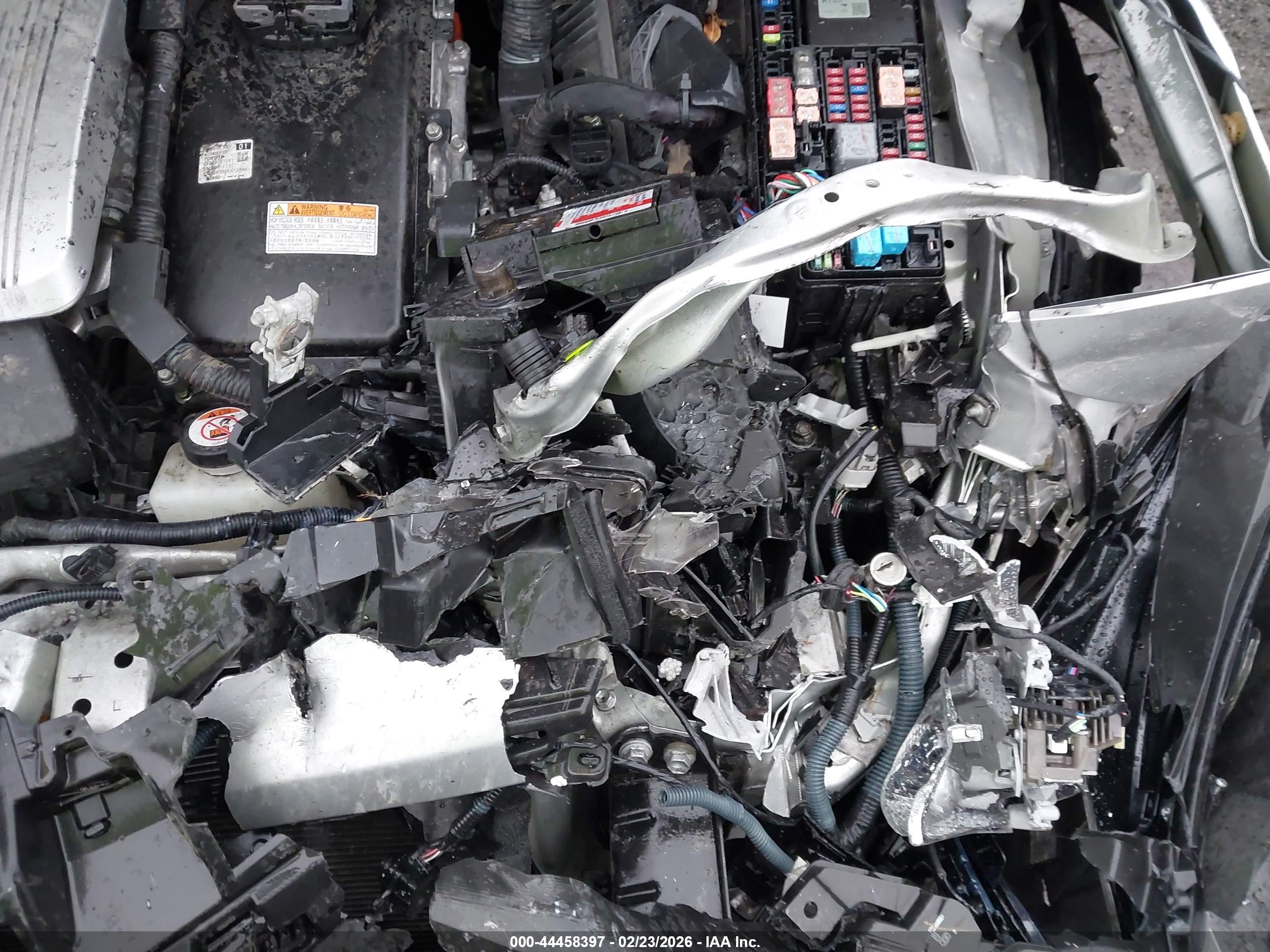 TOYOTA PRIUS image 6