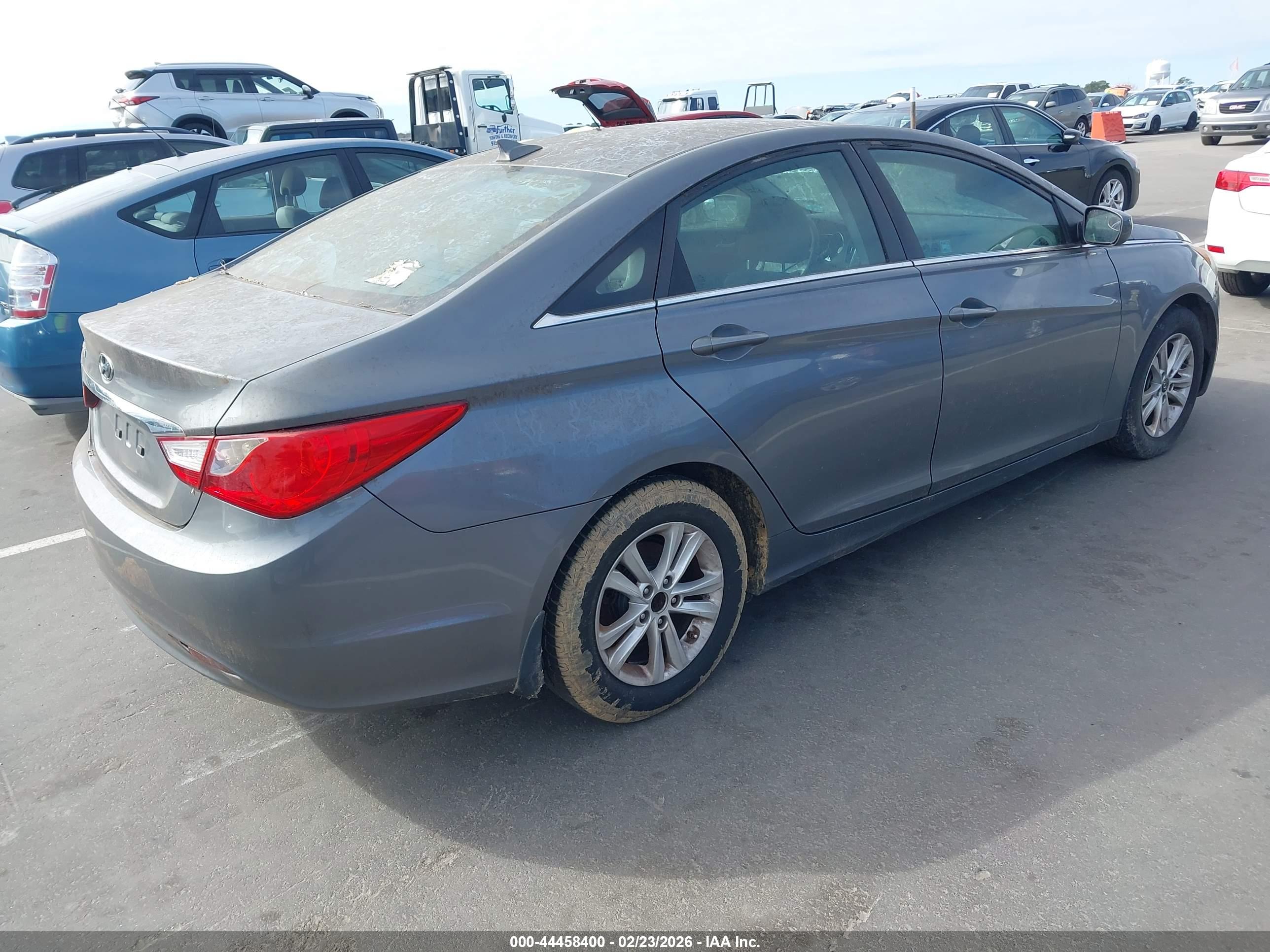 HYUNDAI SONATA image 4