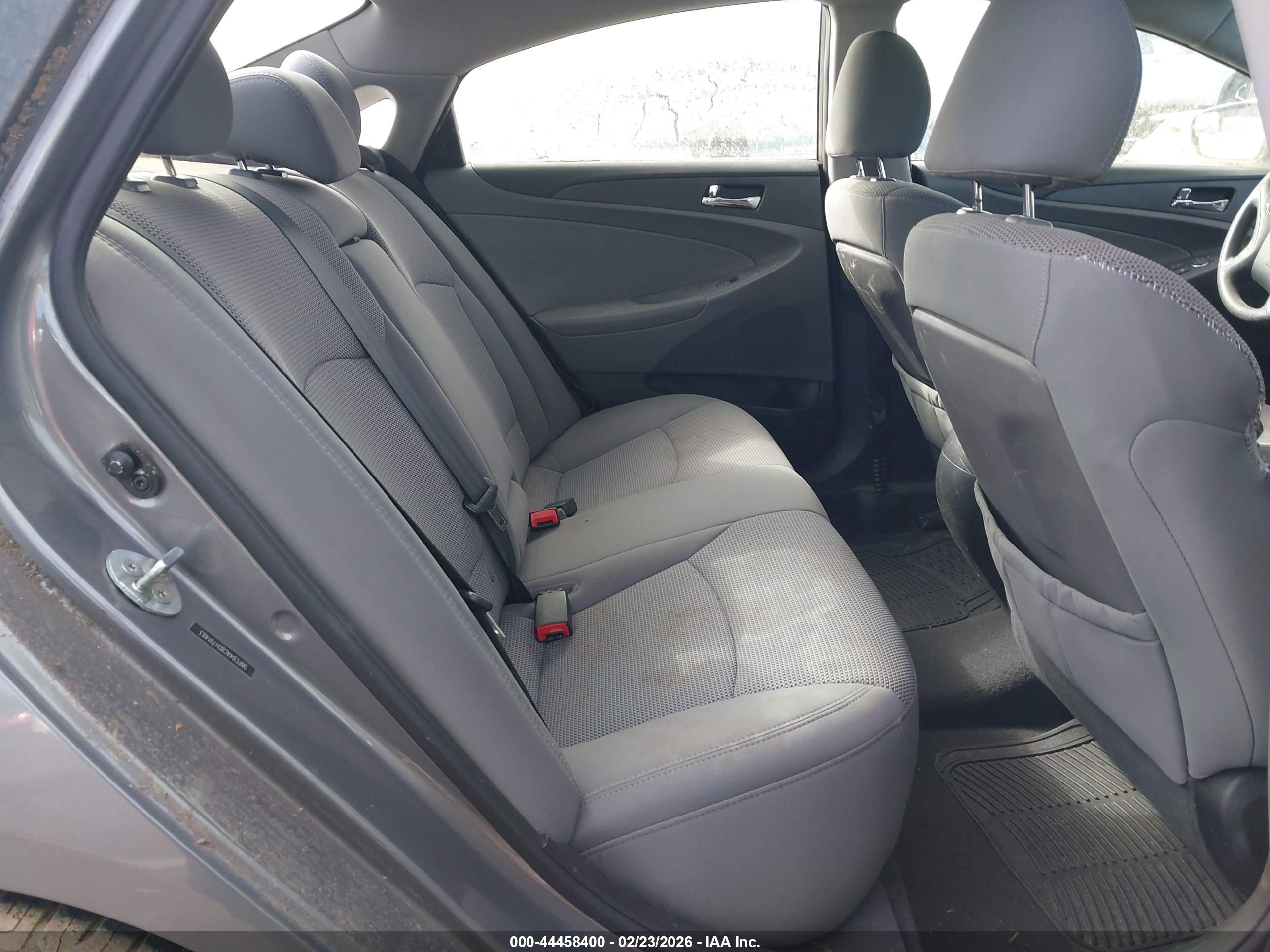 HYUNDAI SONATA image 8