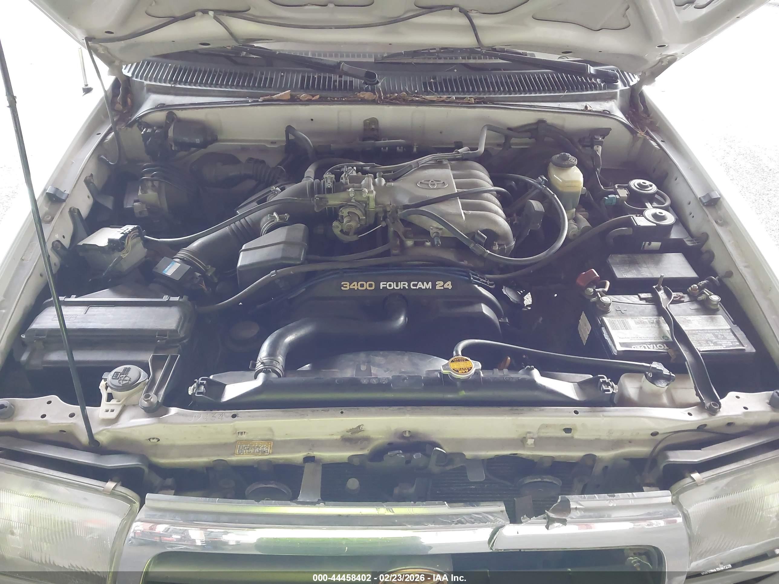 TOYOTA 4RUNNER image 10