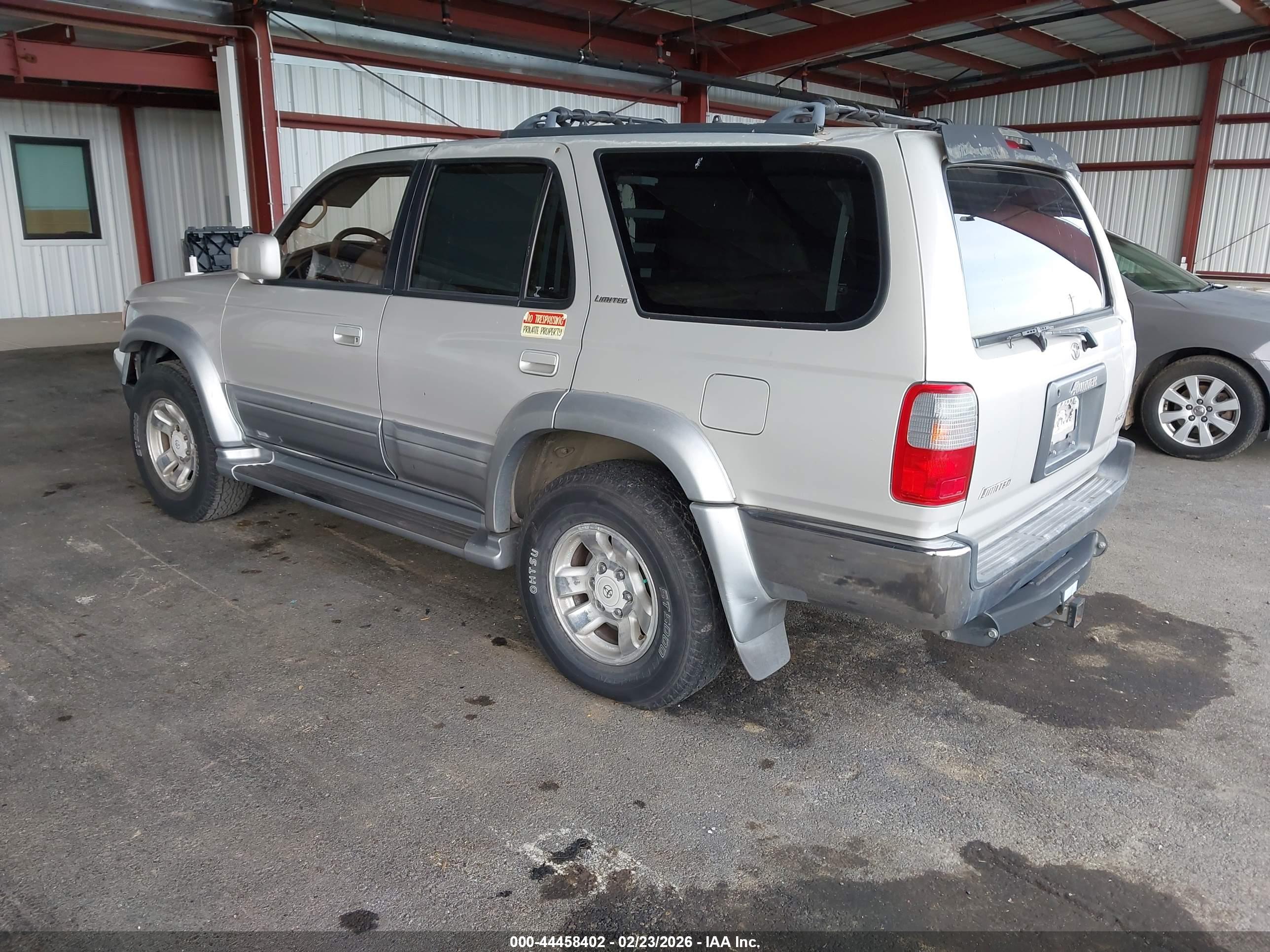 TOYOTA 4RUNNER image 3