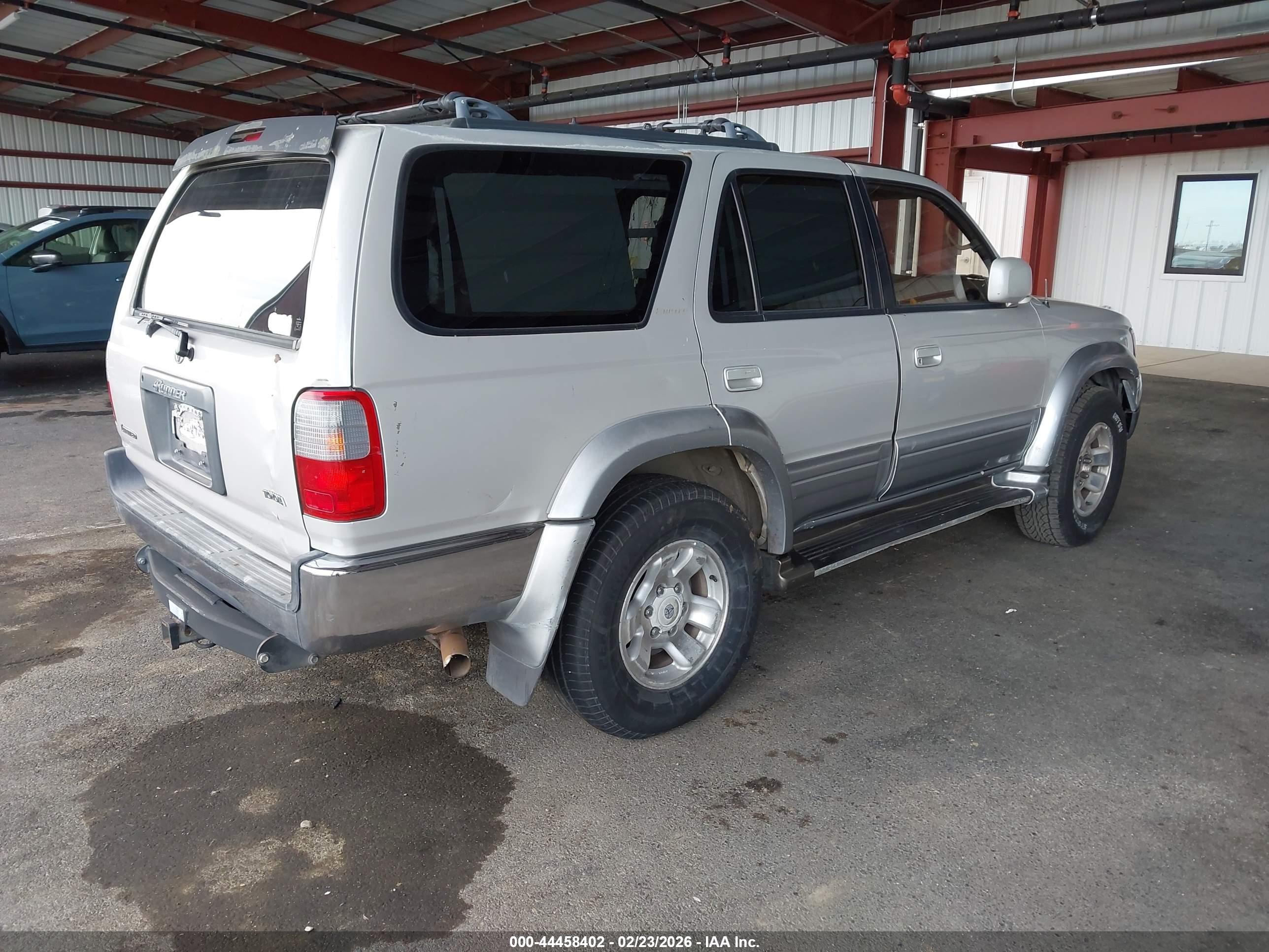 TOYOTA 4RUNNER image 4