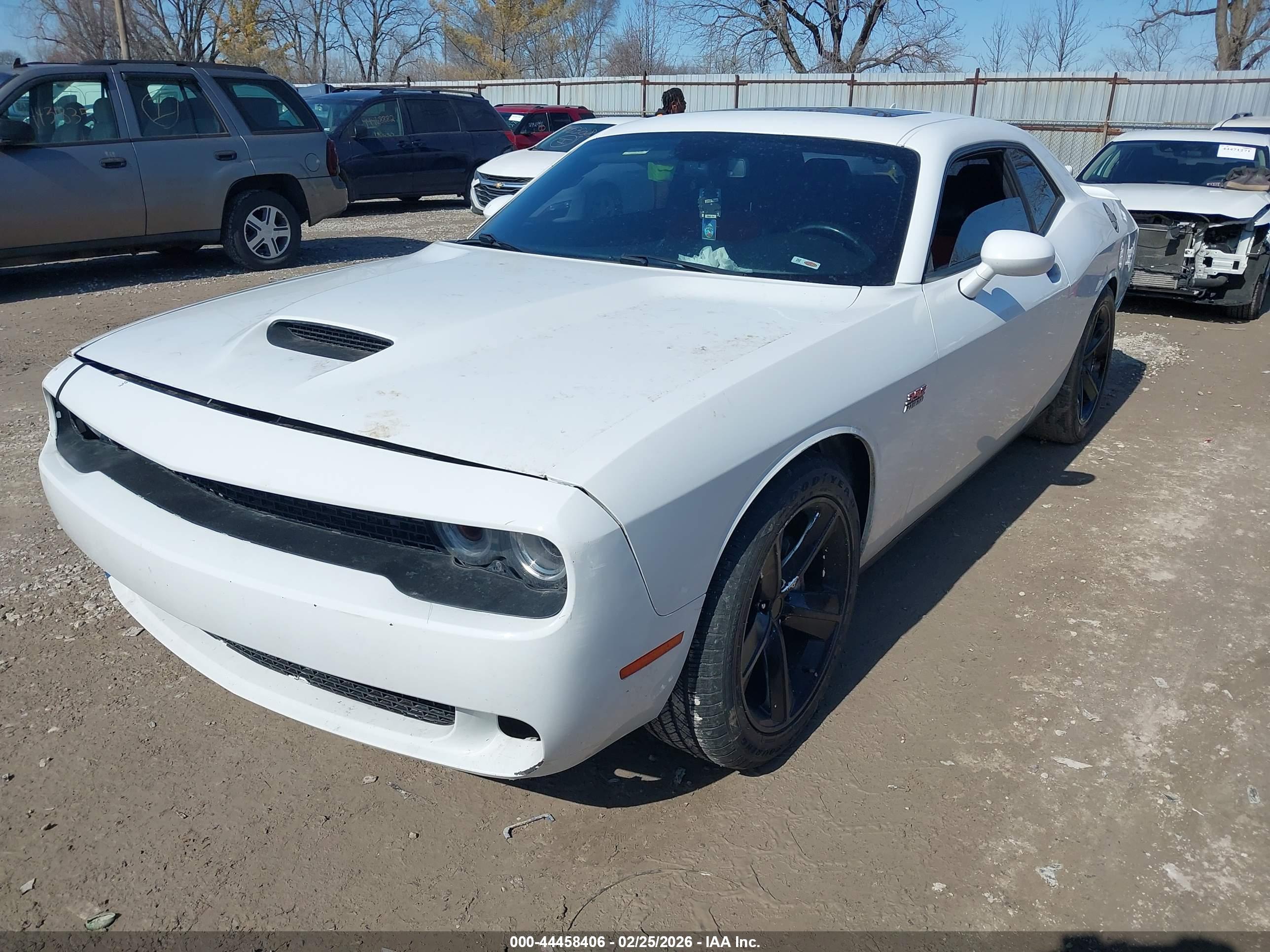 DODGE CHALLENGER image 2