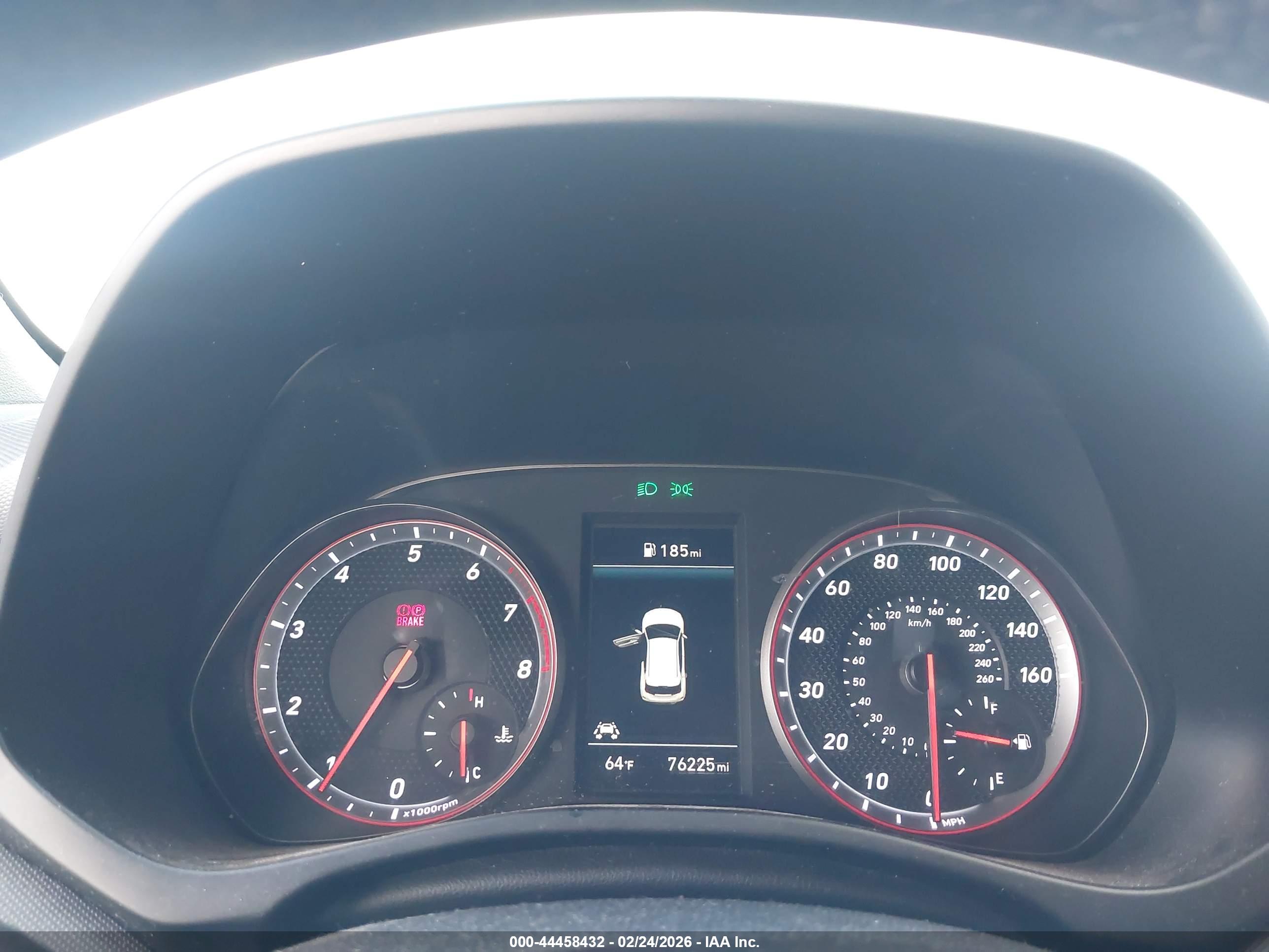 HYUNDAI VELOSTER image 7