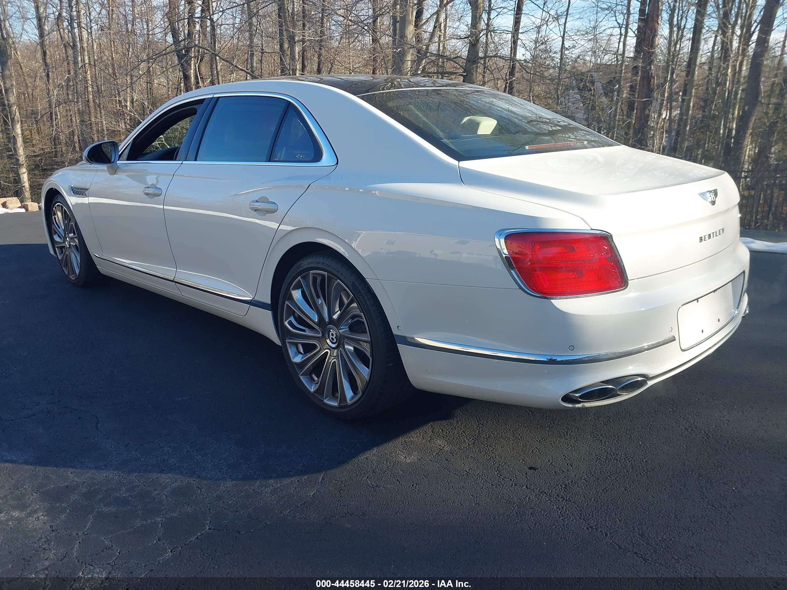 BENTLEY FLYING image 3