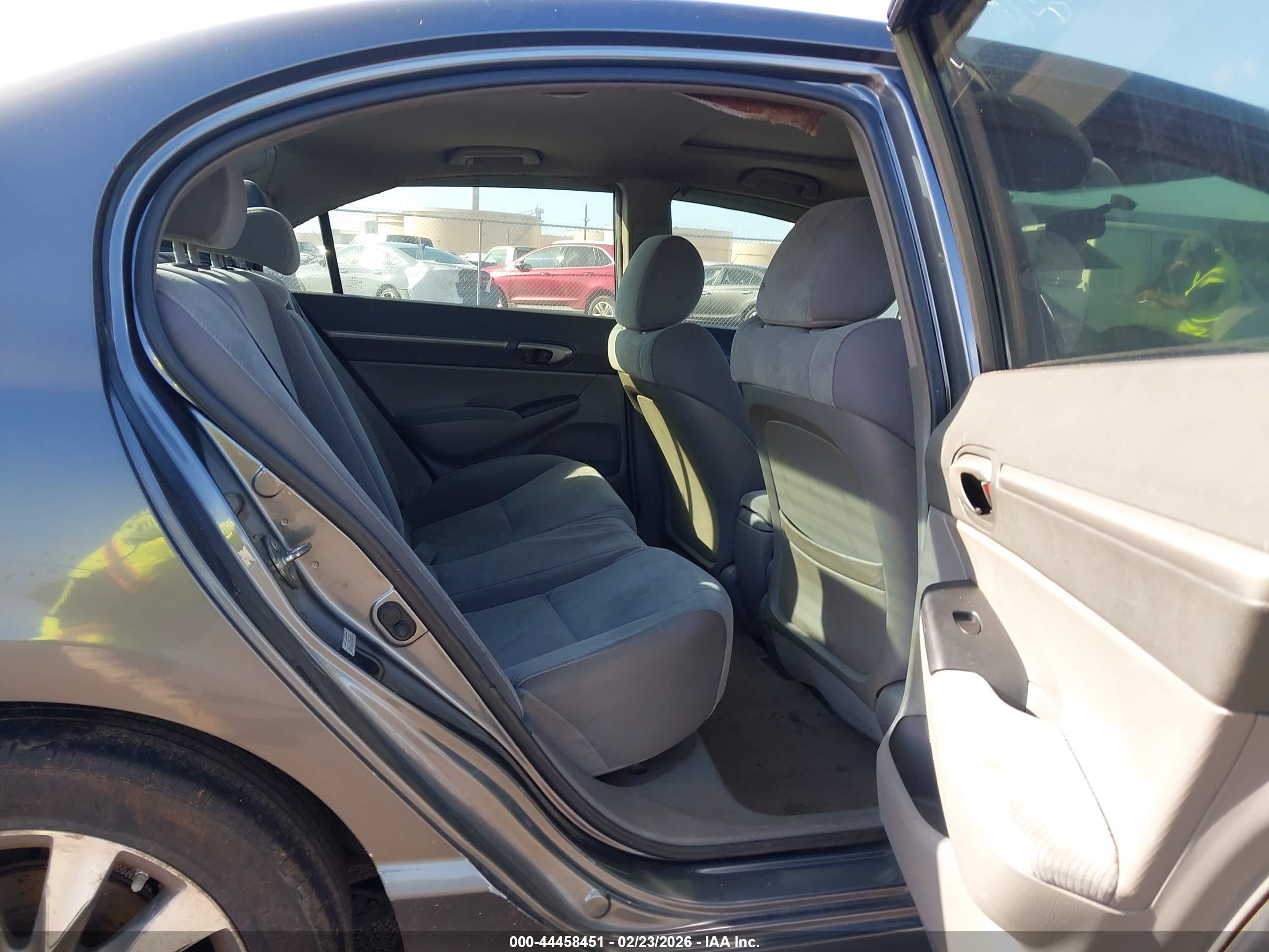 HONDA CIVIC image 8