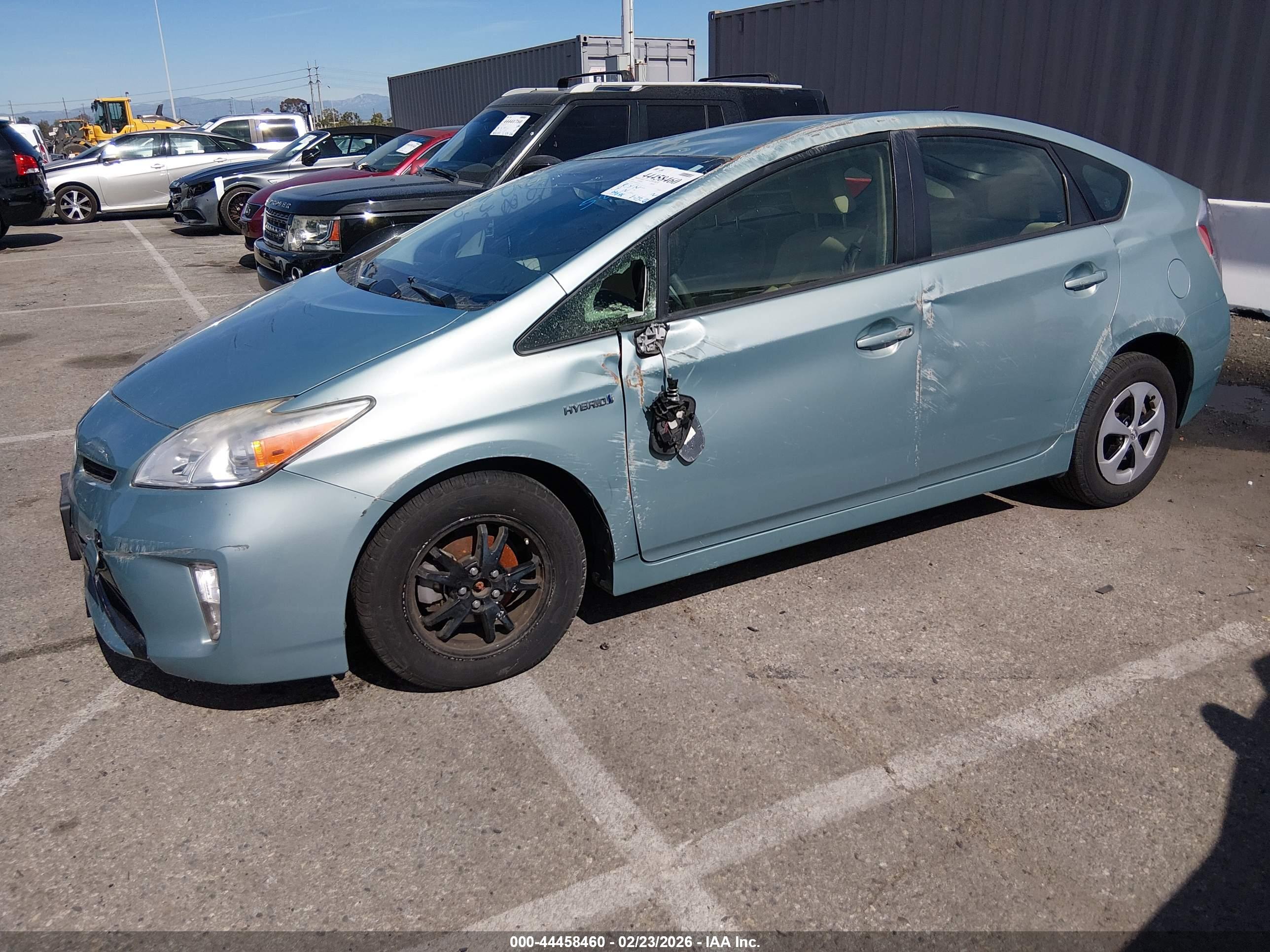 TOYOTA PRIUS image 2