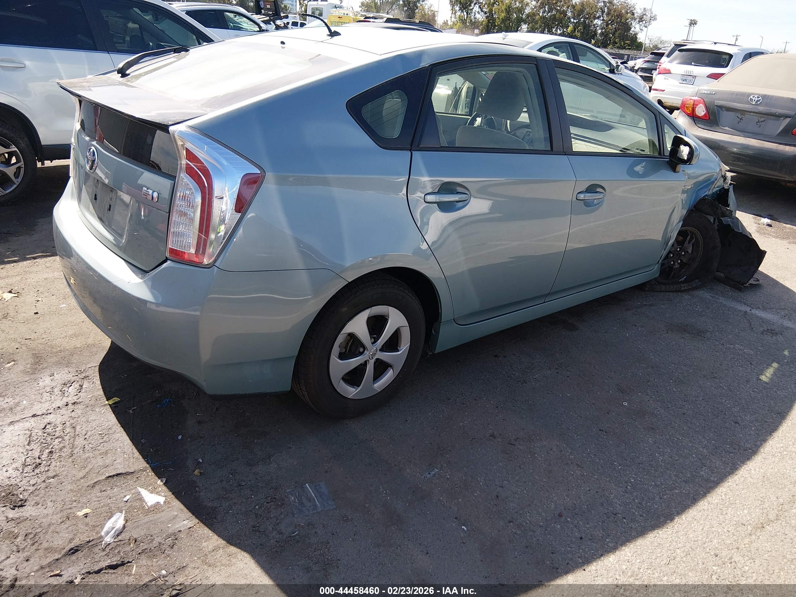 TOYOTA PRIUS image 4