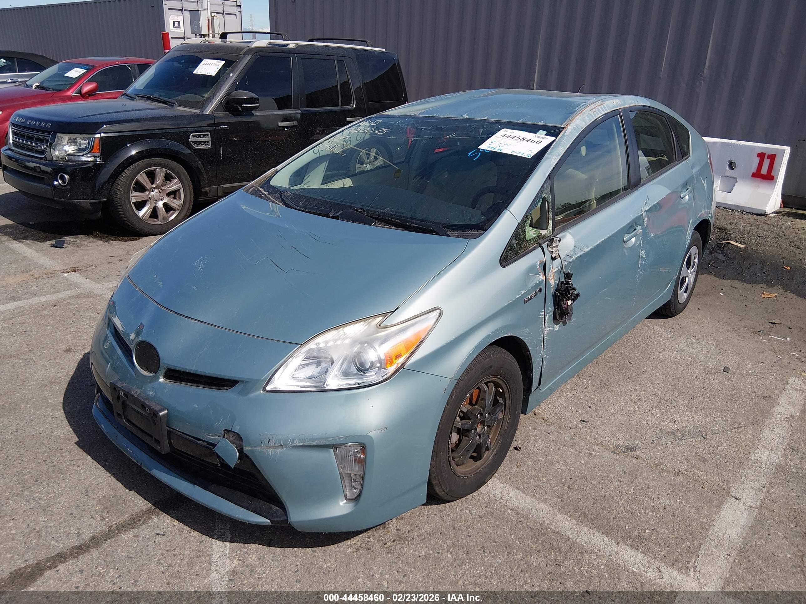 TOYOTA PRIUS image 6