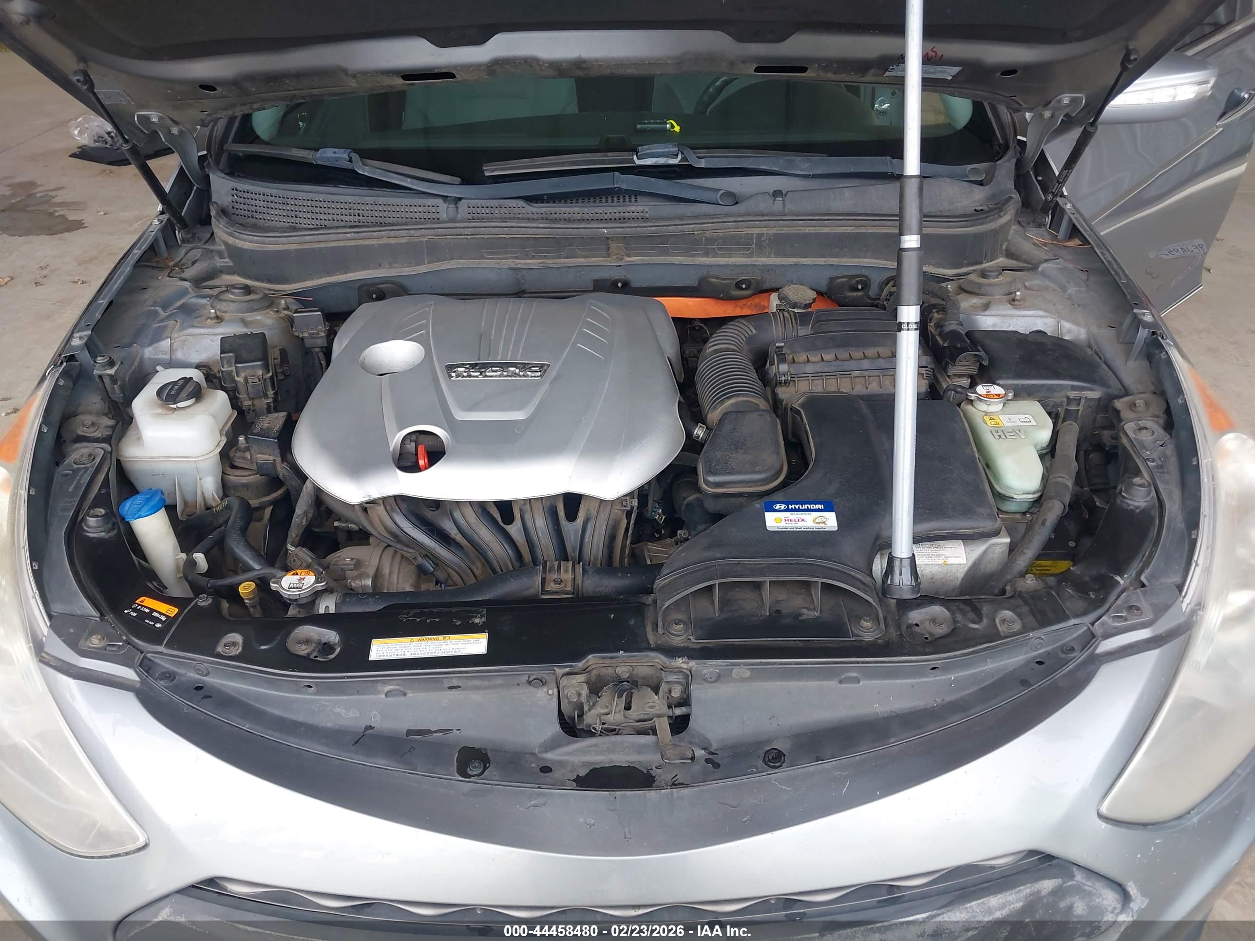 HYUNDAI SONATA image 10