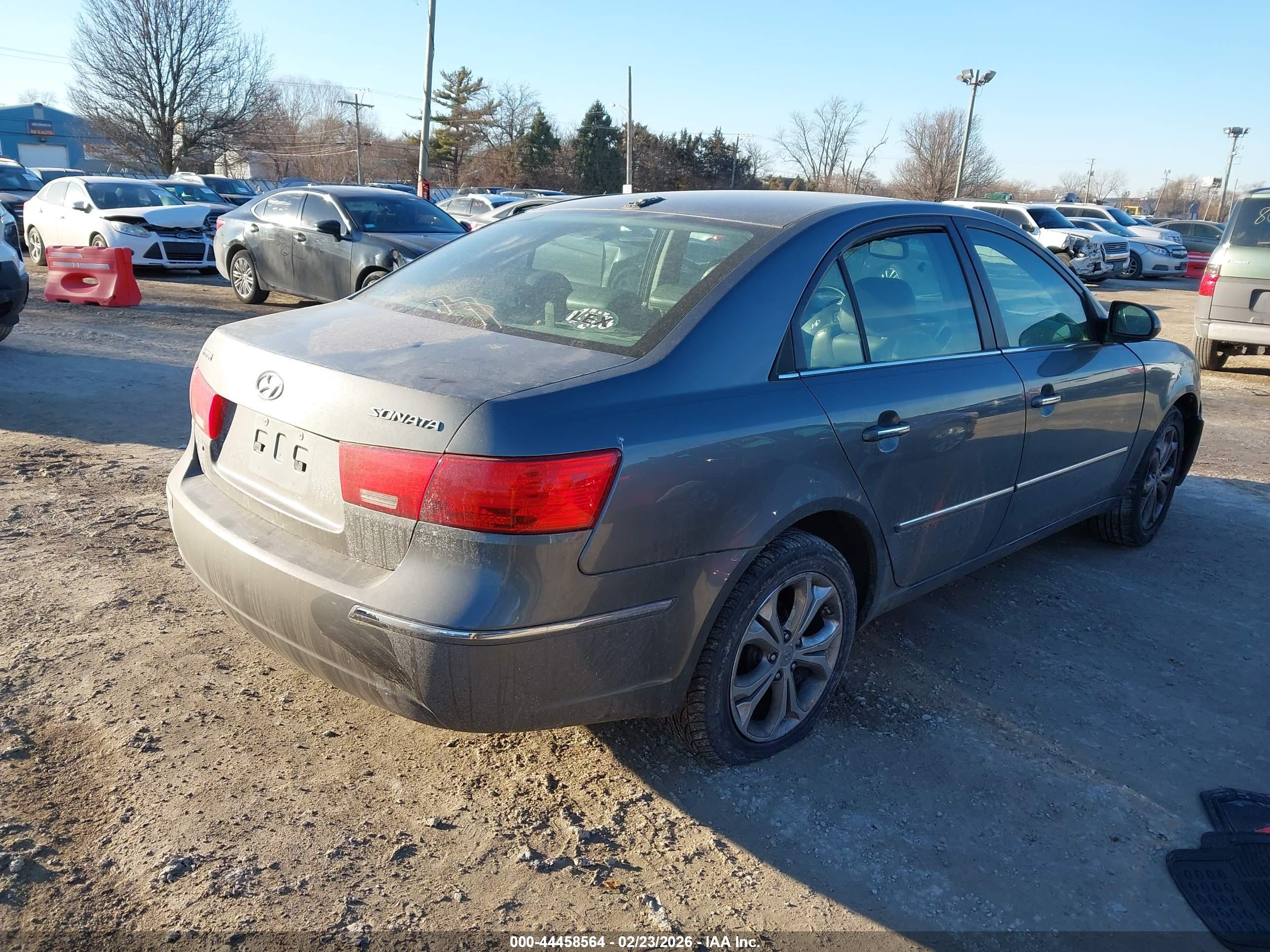 HYUNDAI SONATA image 4