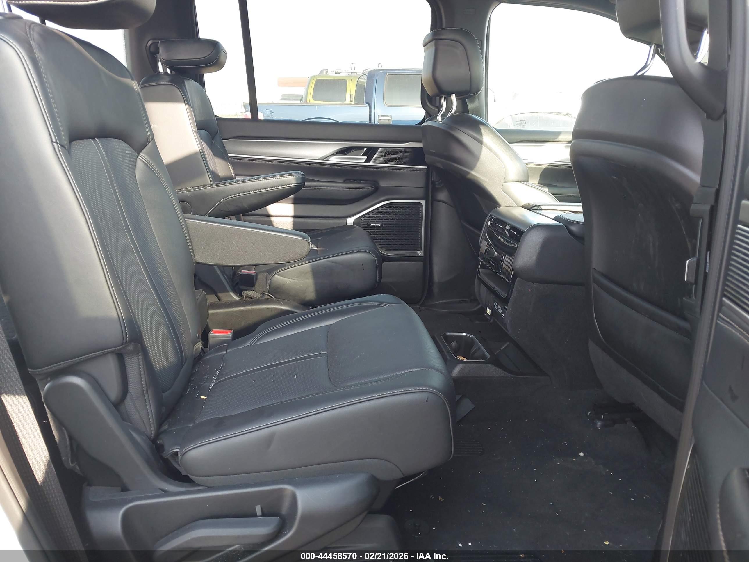 JEEP WAGONEER image 8