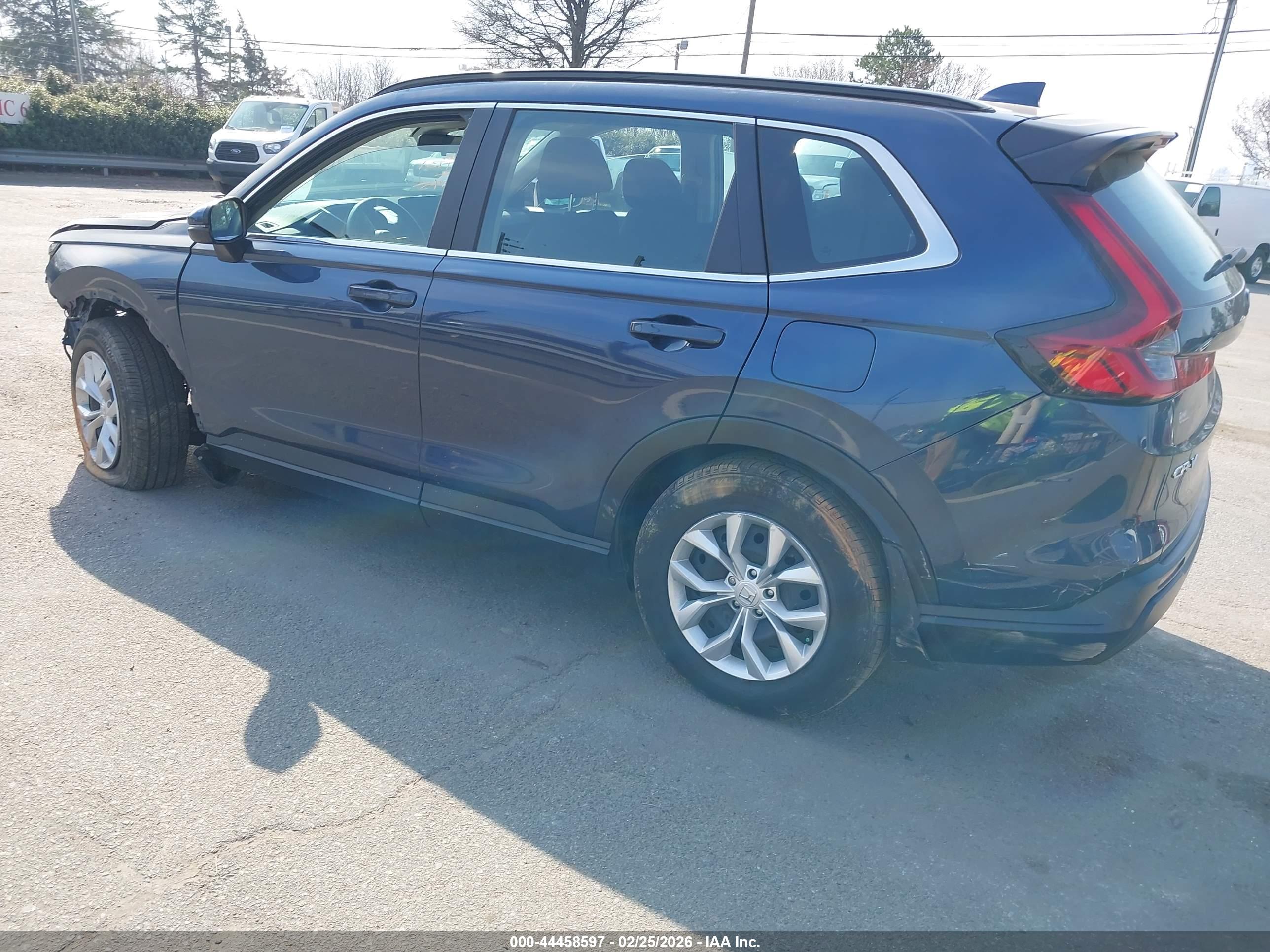 HONDA CR-V image 3
