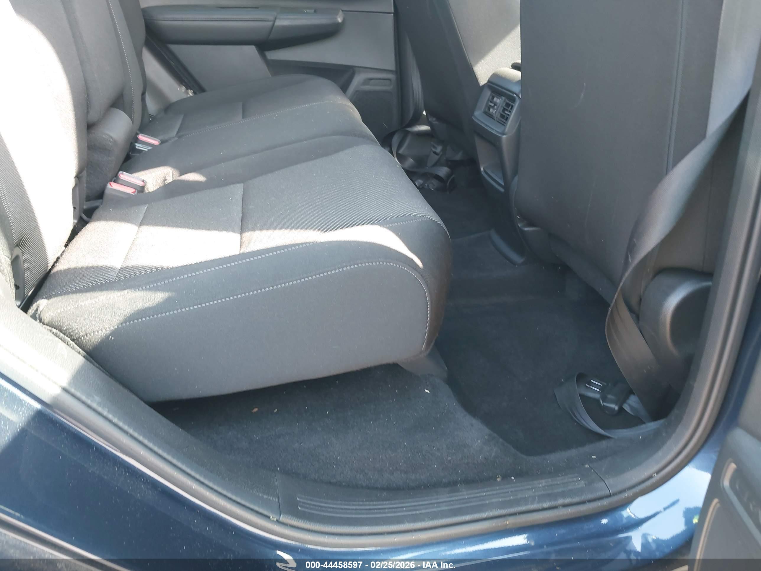 HONDA CR-V image 8