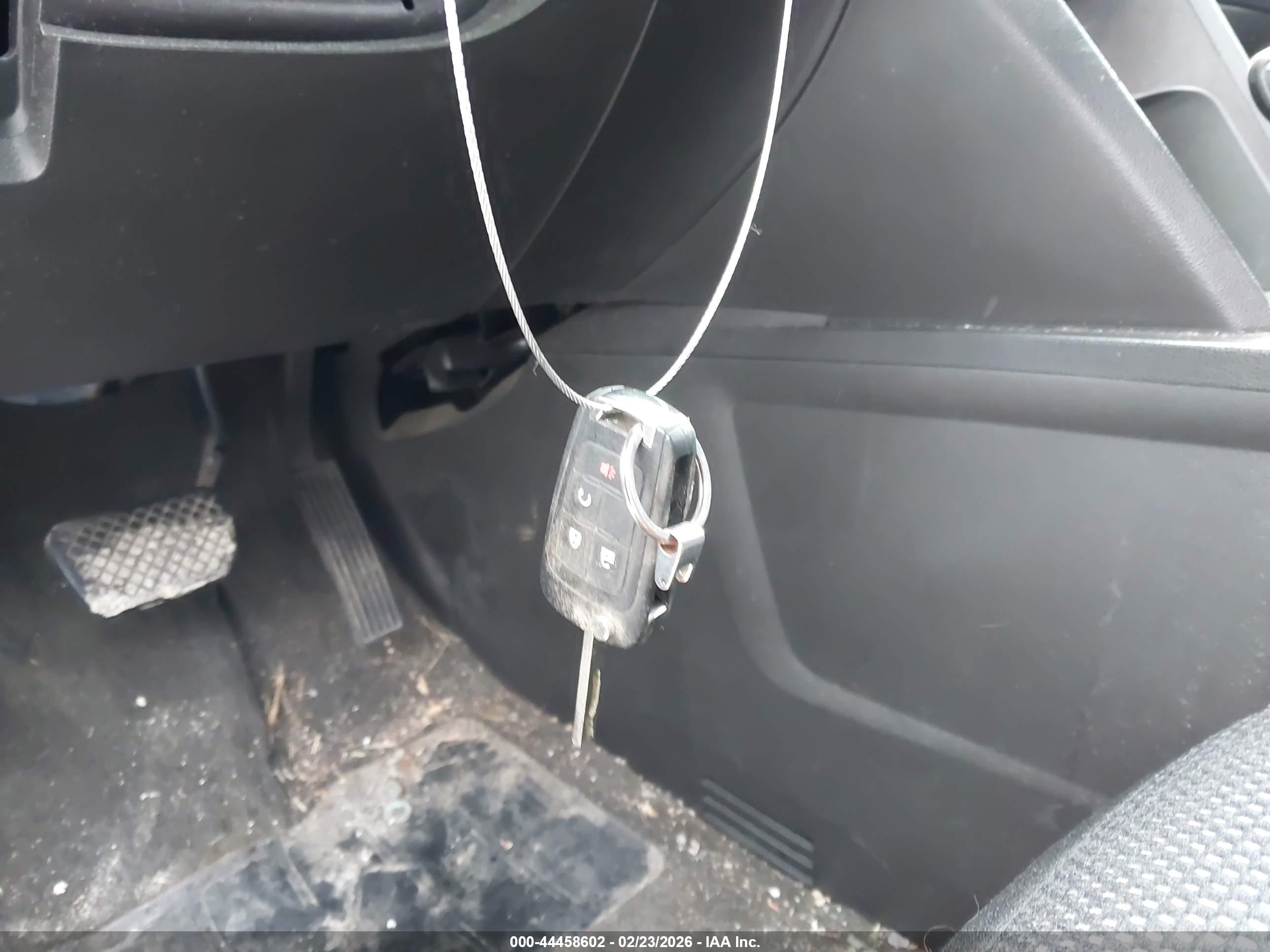 CHEVROLET EQUINOX image 11