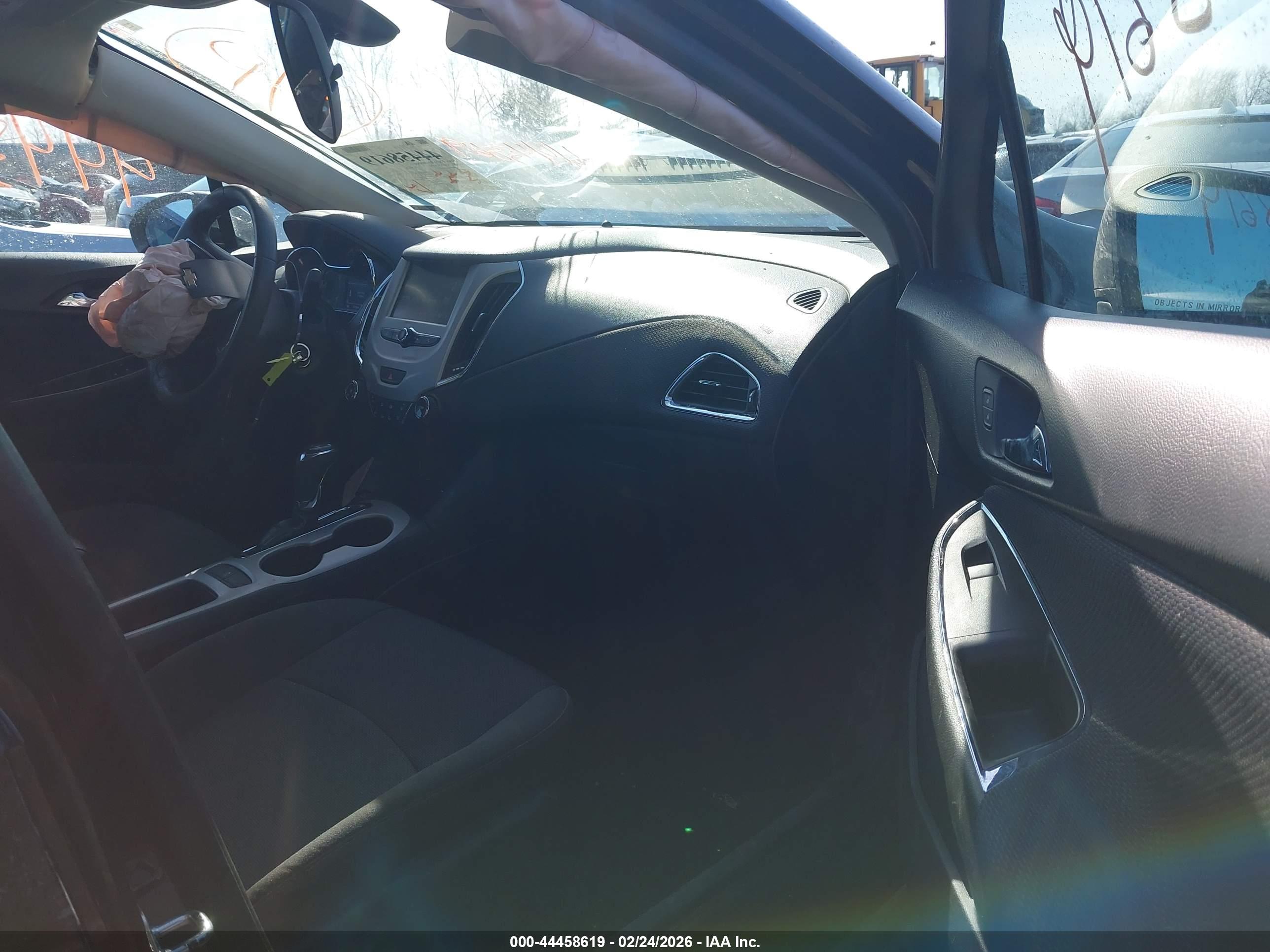 CHEVROLET CRUZE image 5