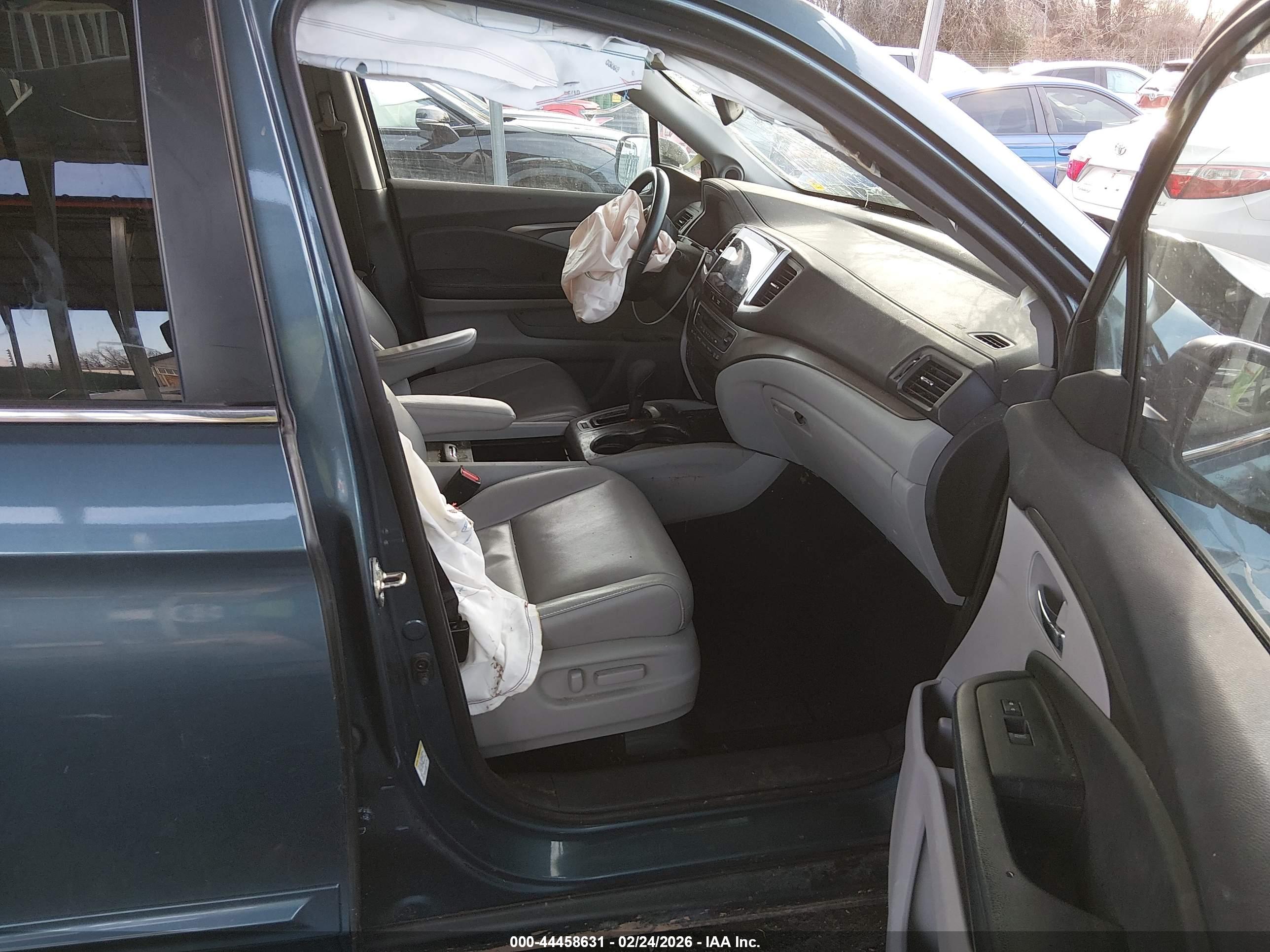 HONDA PILOT image 5
