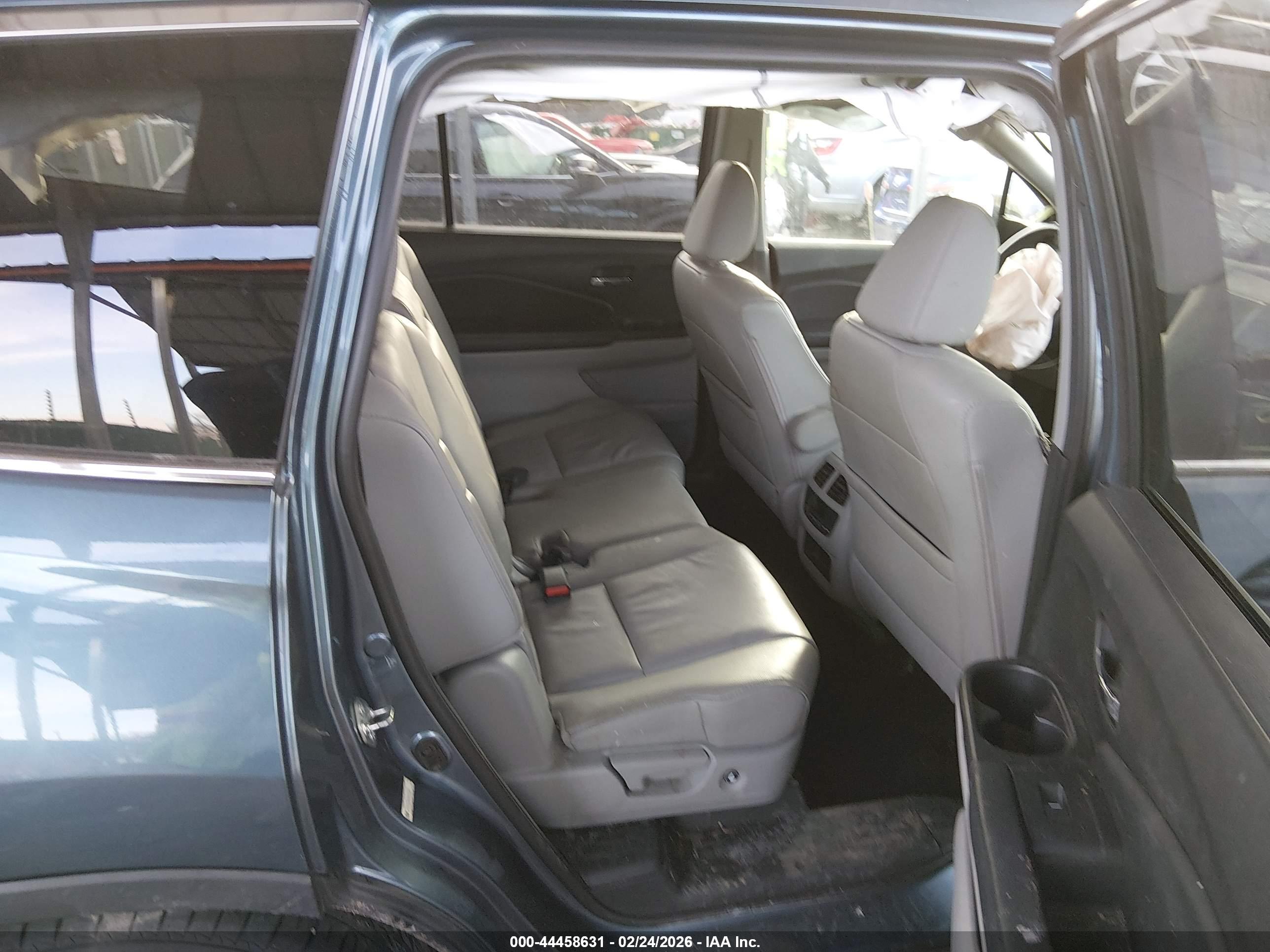 HONDA PILOT image 8