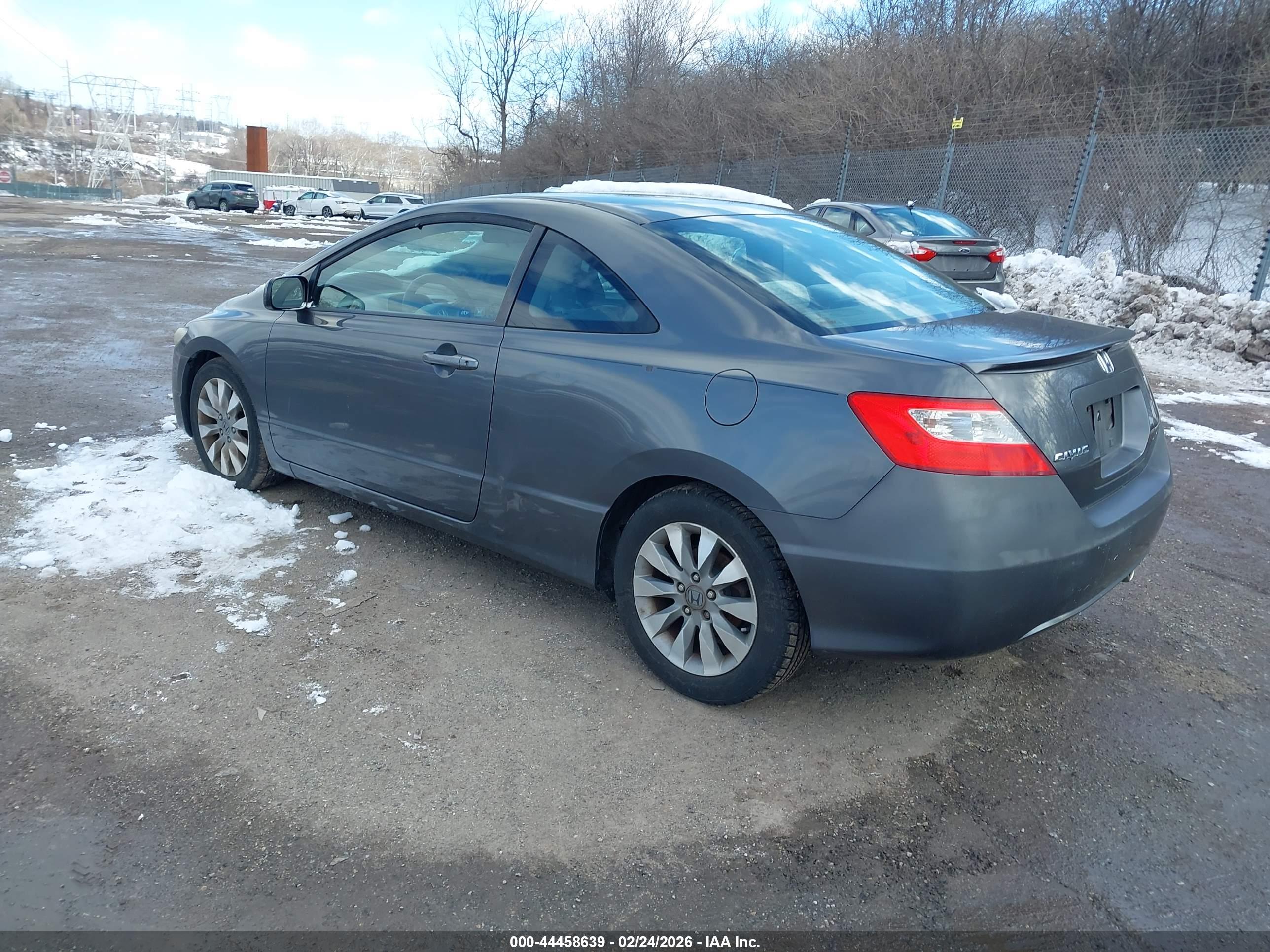 HONDA CIVIC image 3
