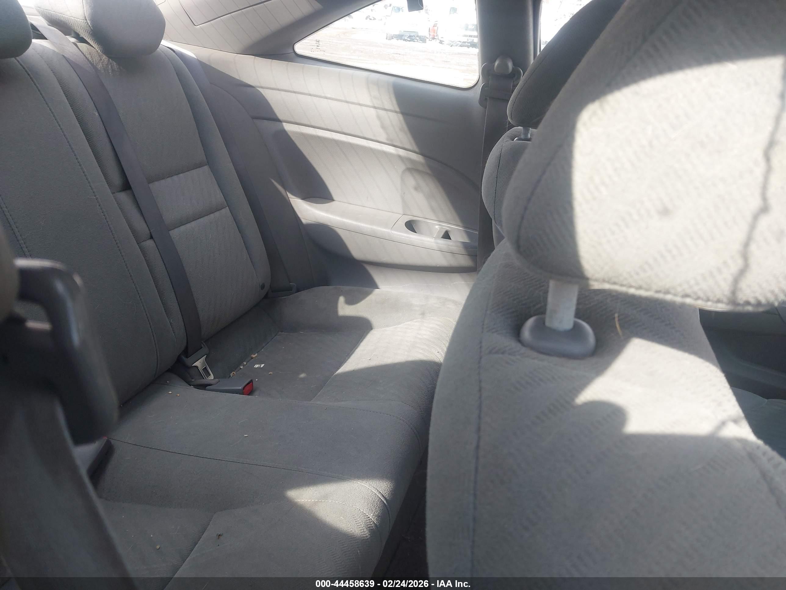 HONDA CIVIC image 8