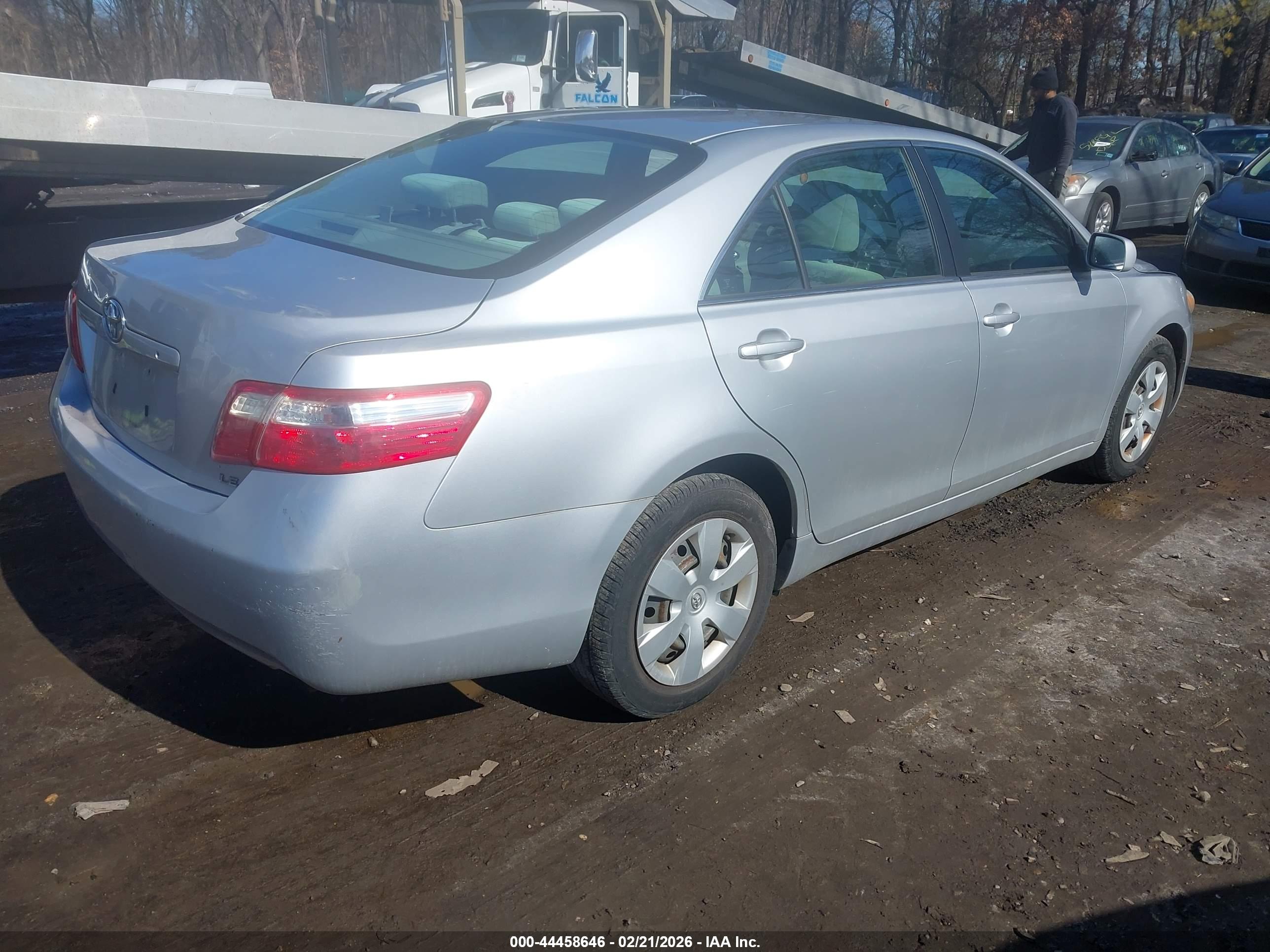 TOYOTA CAMRY image 4