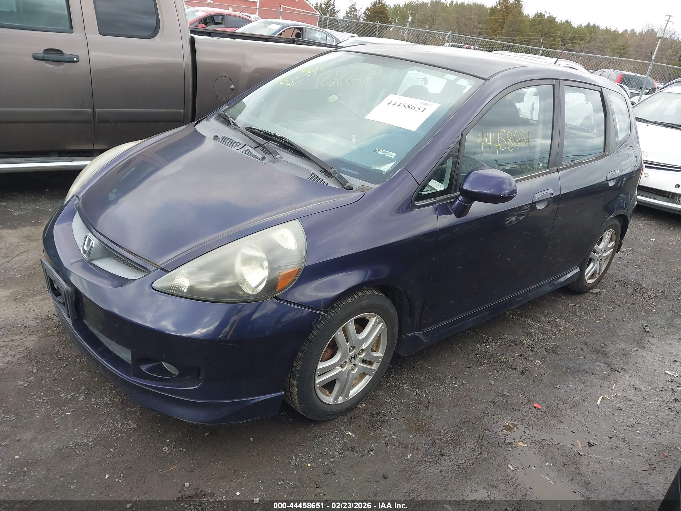 HONDA FIT image 2