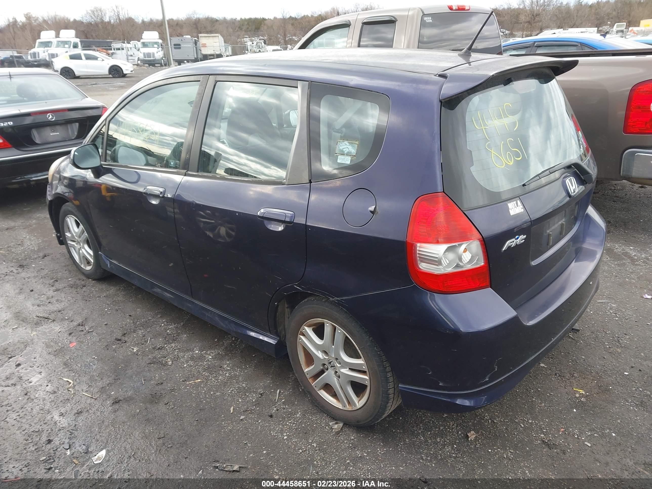 HONDA FIT image 3