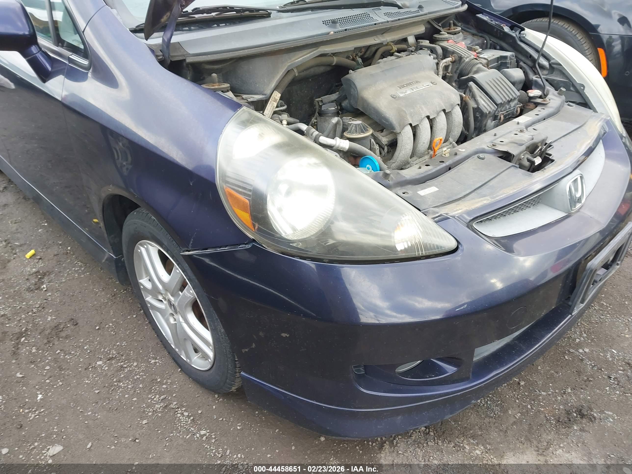 HONDA FIT image 6