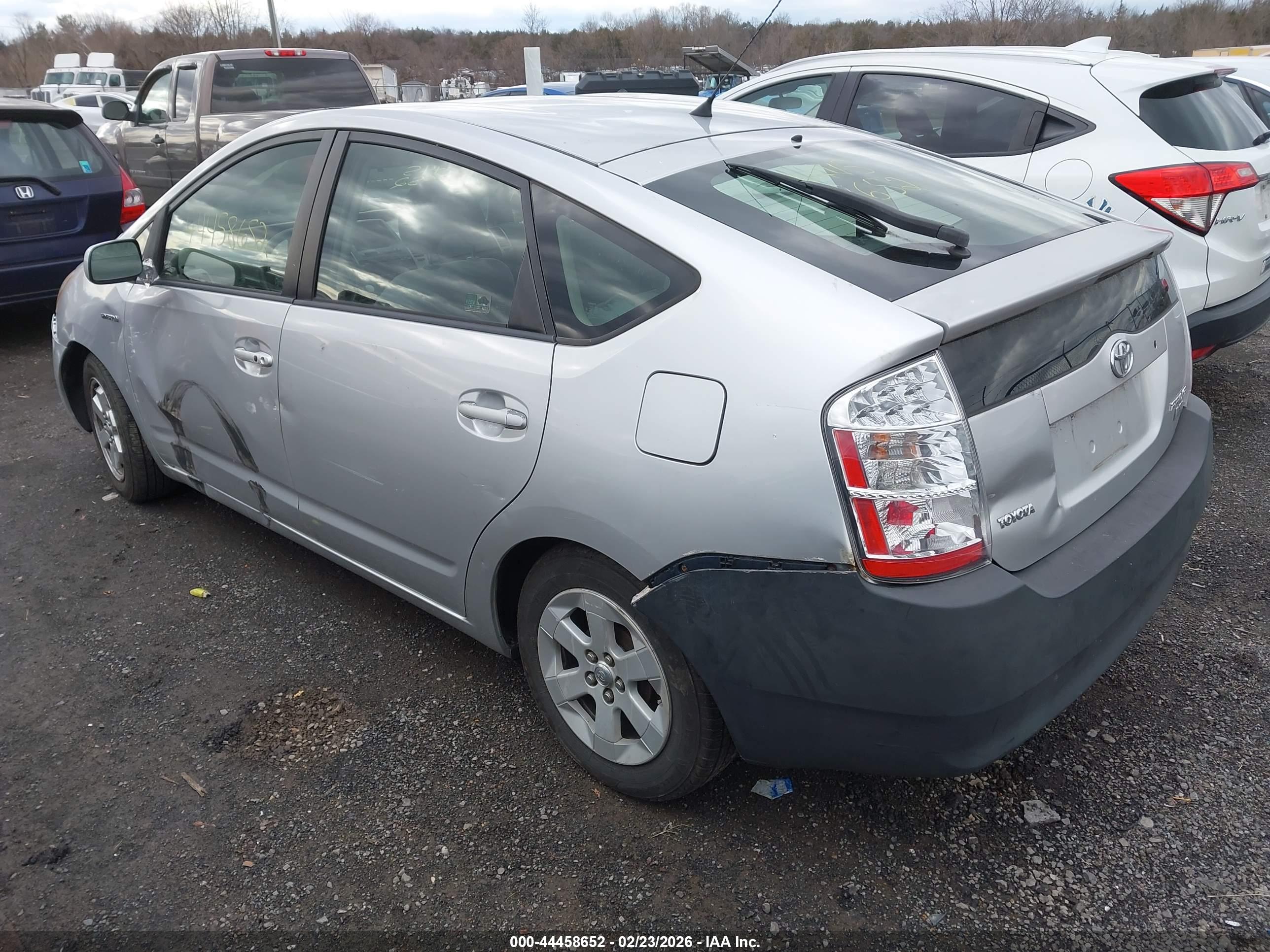 TOYOTA PRIUS image 3