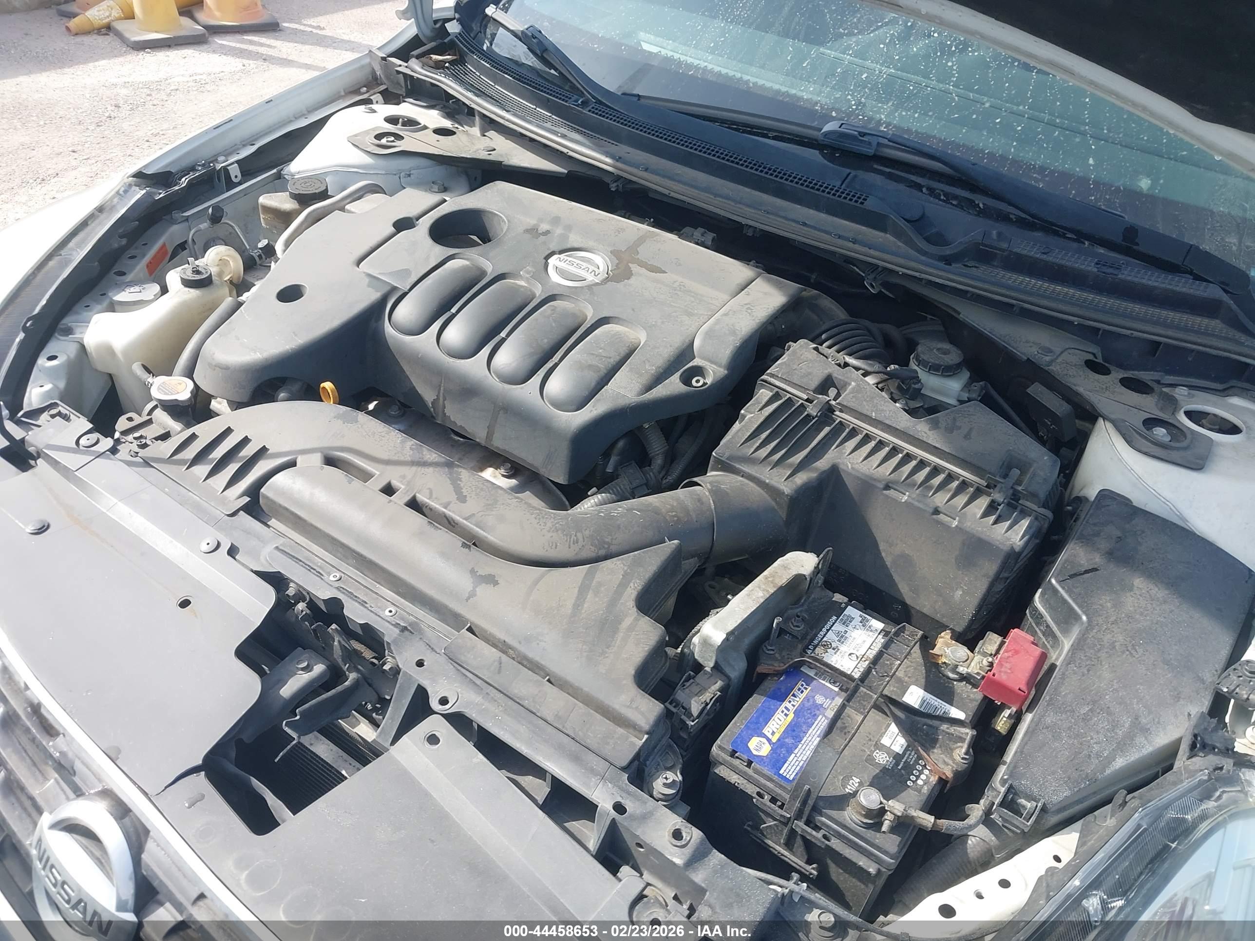 NISSAN ALTIMA image 10