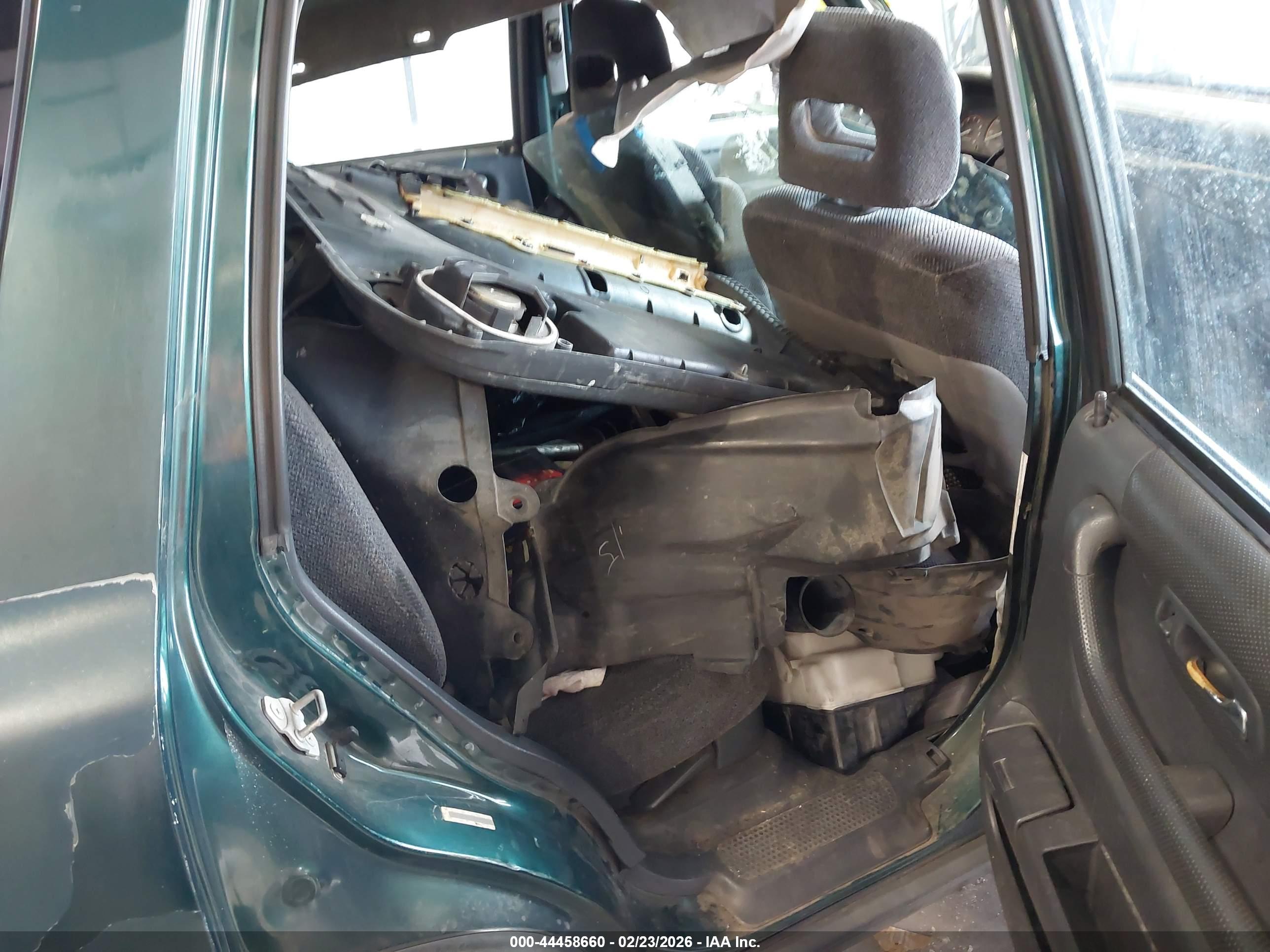 HONDA CR-V image 8