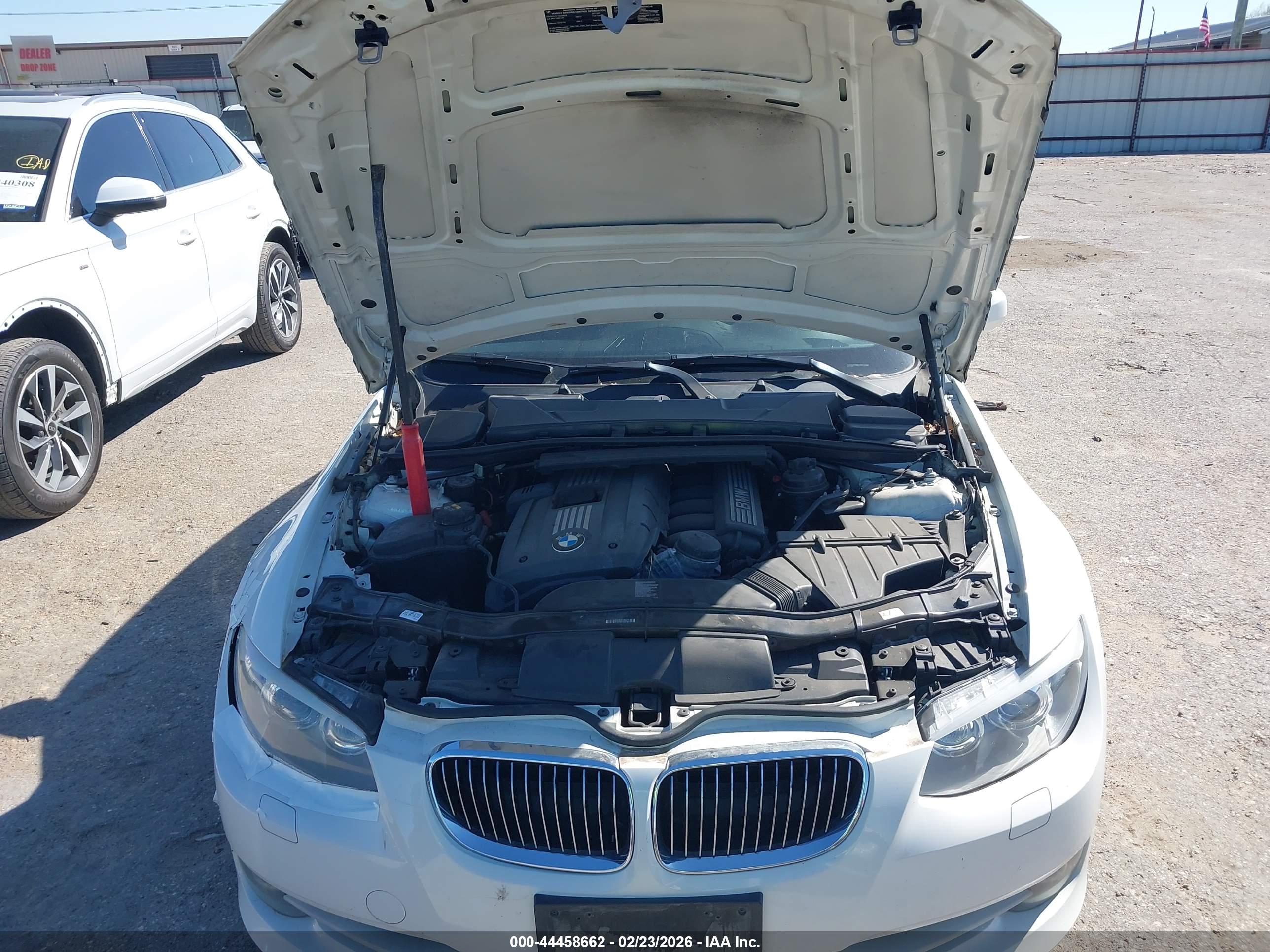 BMW 328I image 10