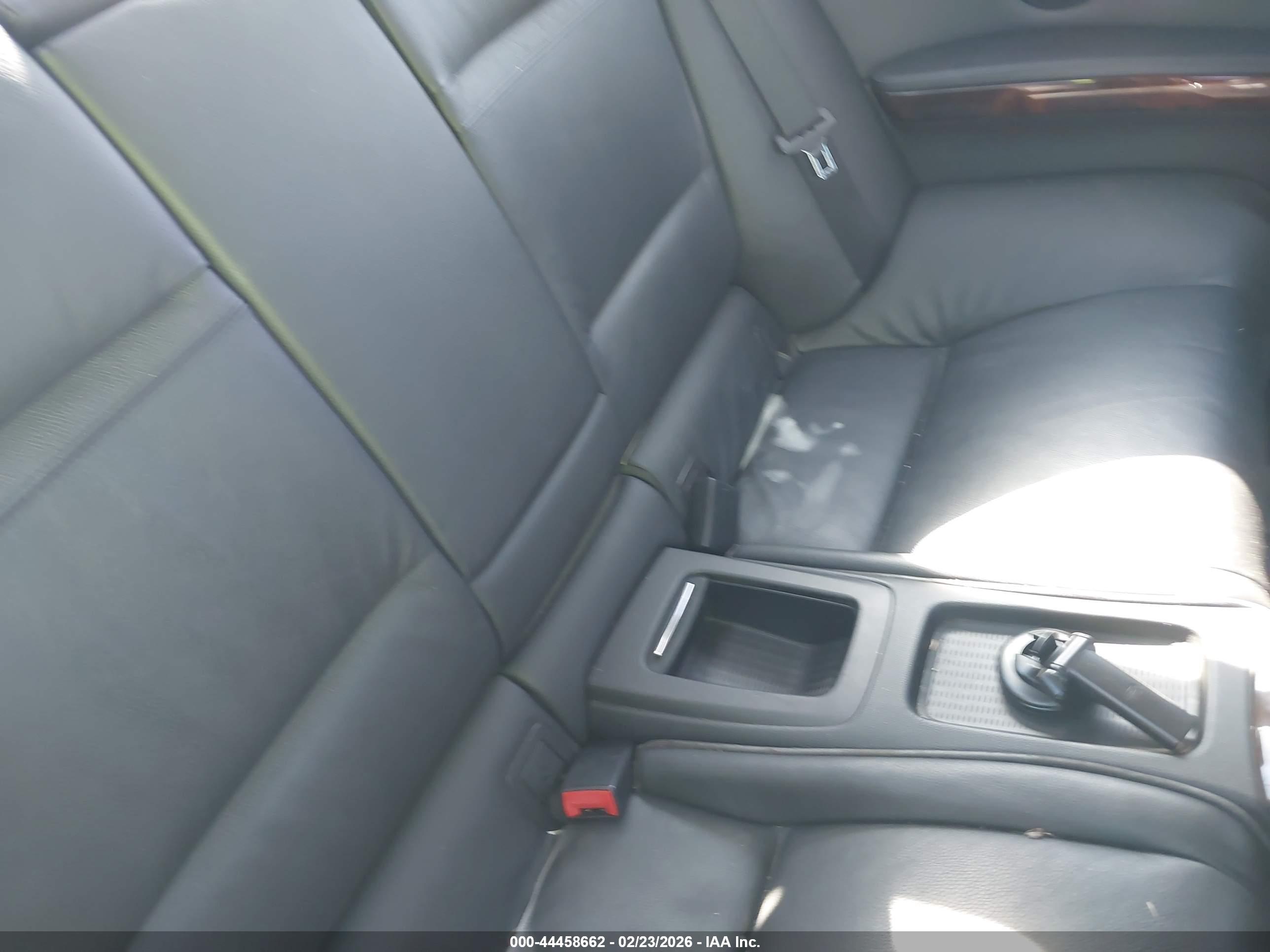BMW 328I image 8
